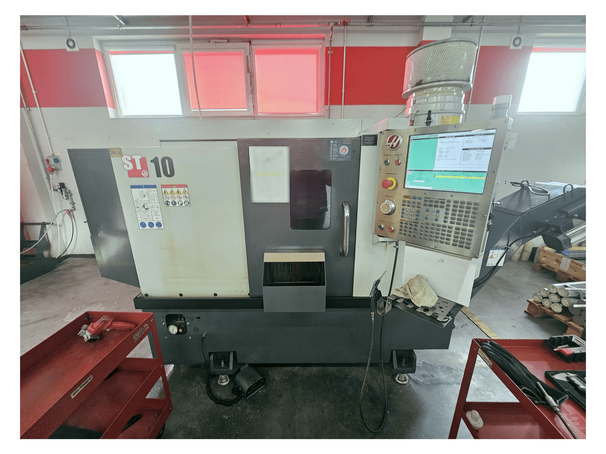 Makine HAAS ST-10 - Önden görünüm