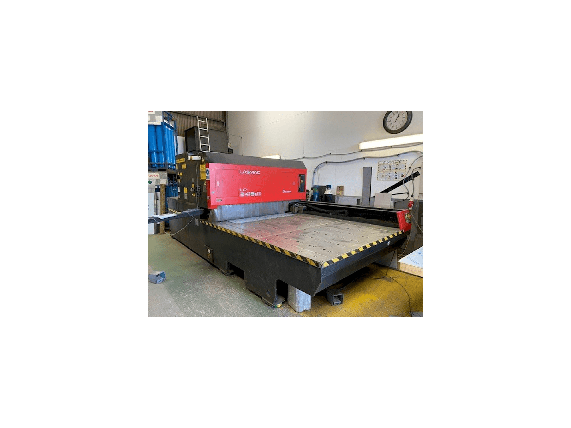 Makine AMADA LC 2415 Alpha 2 - Önden görünüm