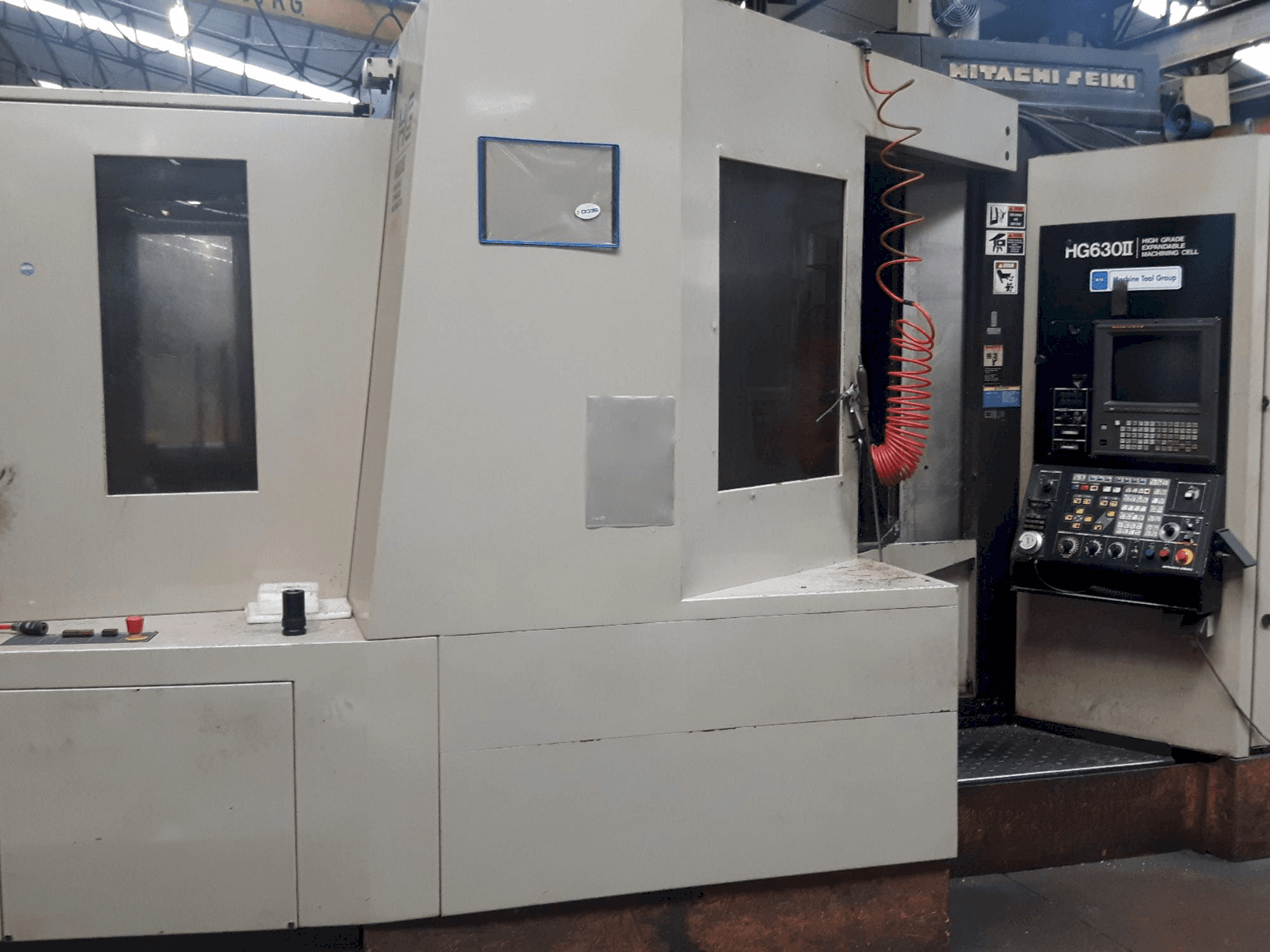 Makine HITACHI SEIKI HG 630 - Sol taraftaki görüntü