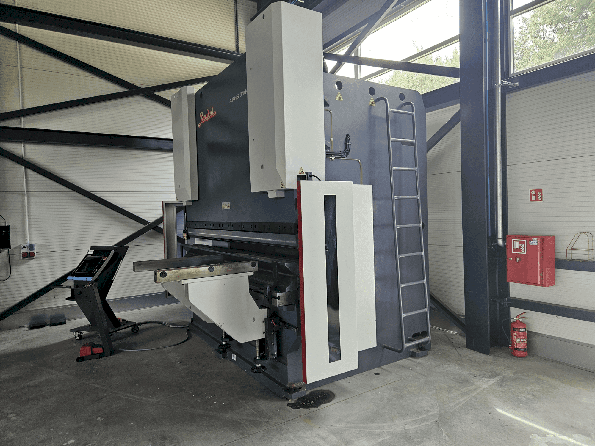 Makine Baykal APHS 31440 - Önden görünüm