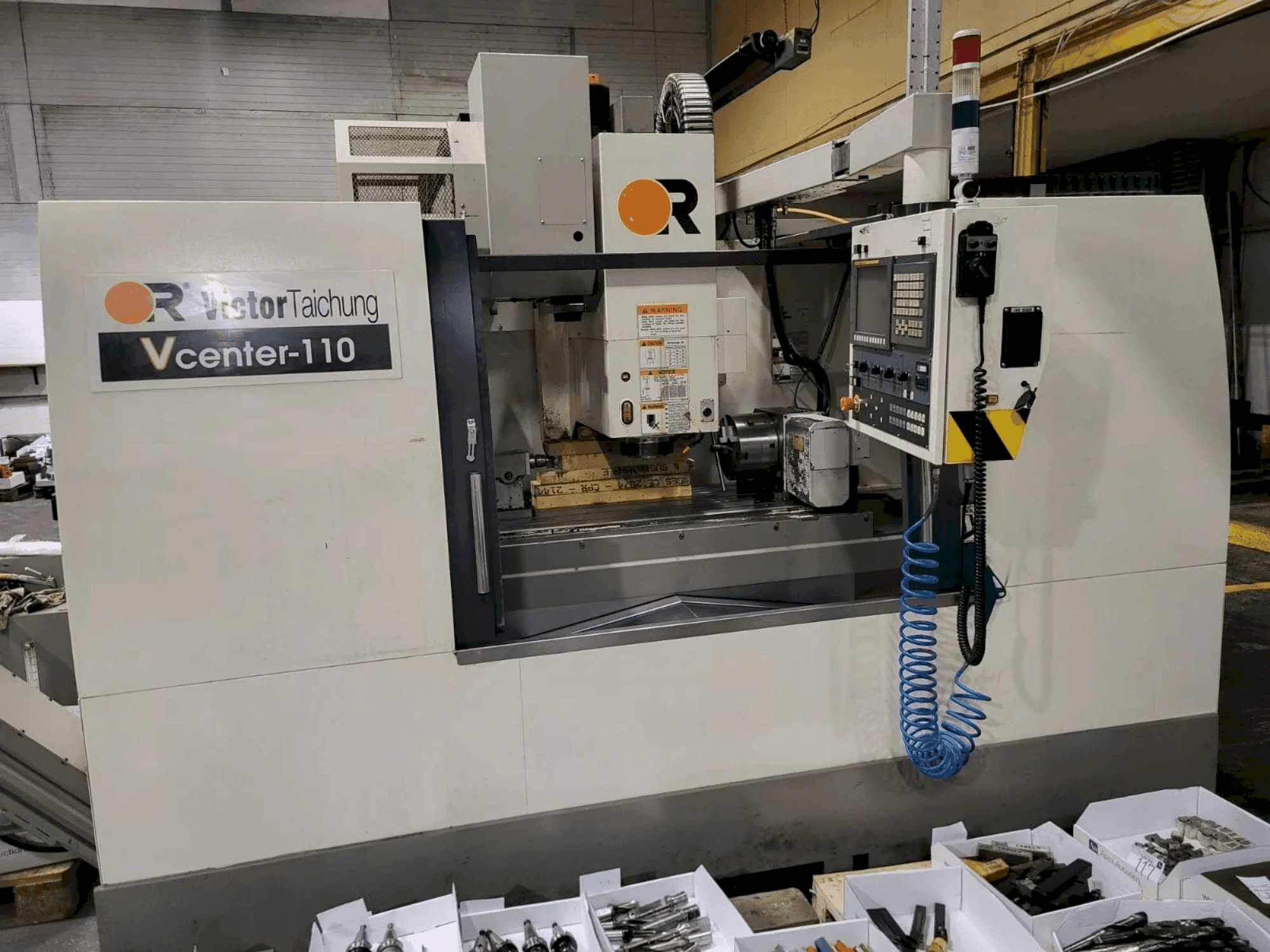 Makine Victor V center - 110 - Önden görünüm