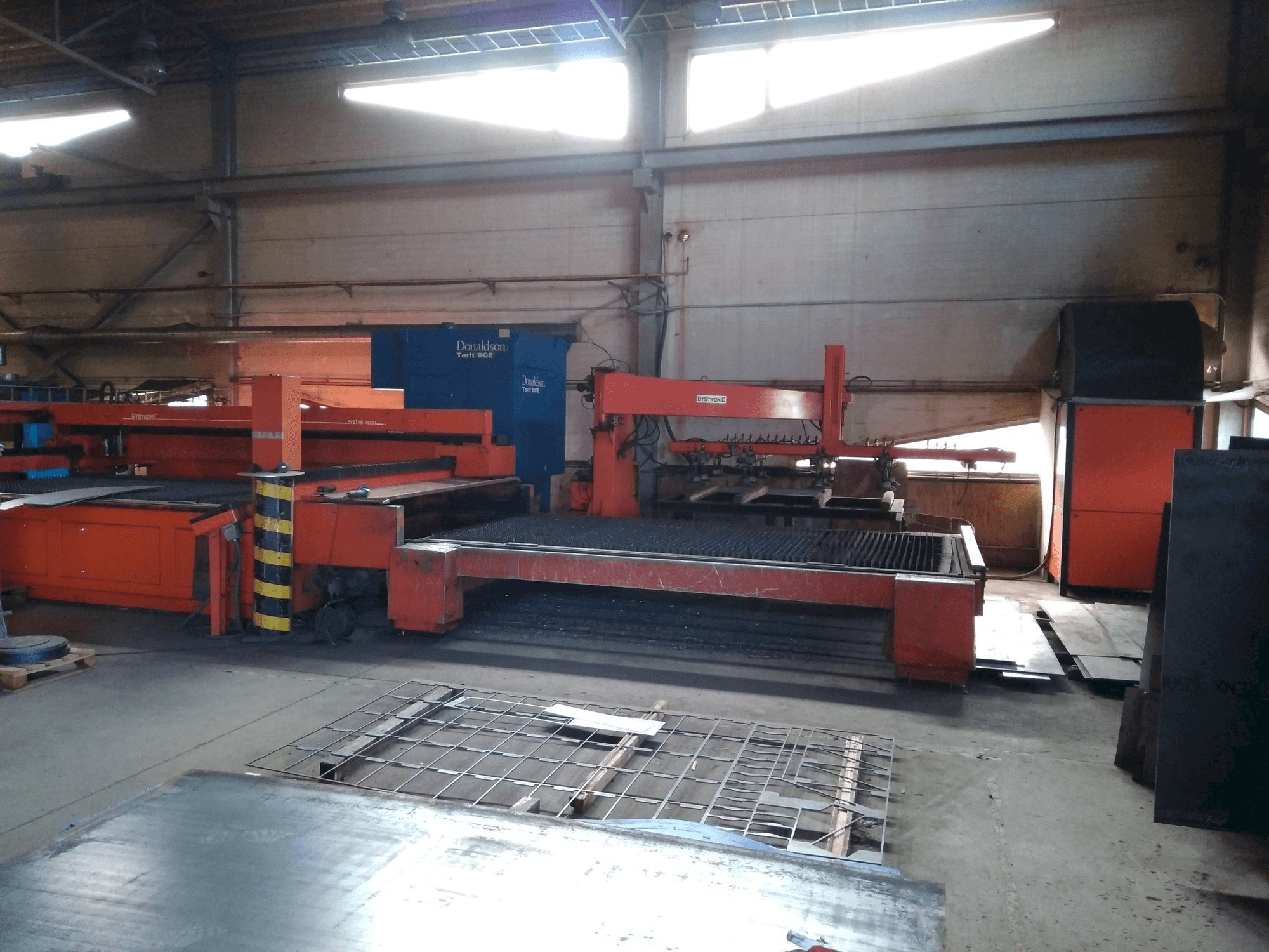 Makine Bystronic BTL 2800 - Önden görünüm