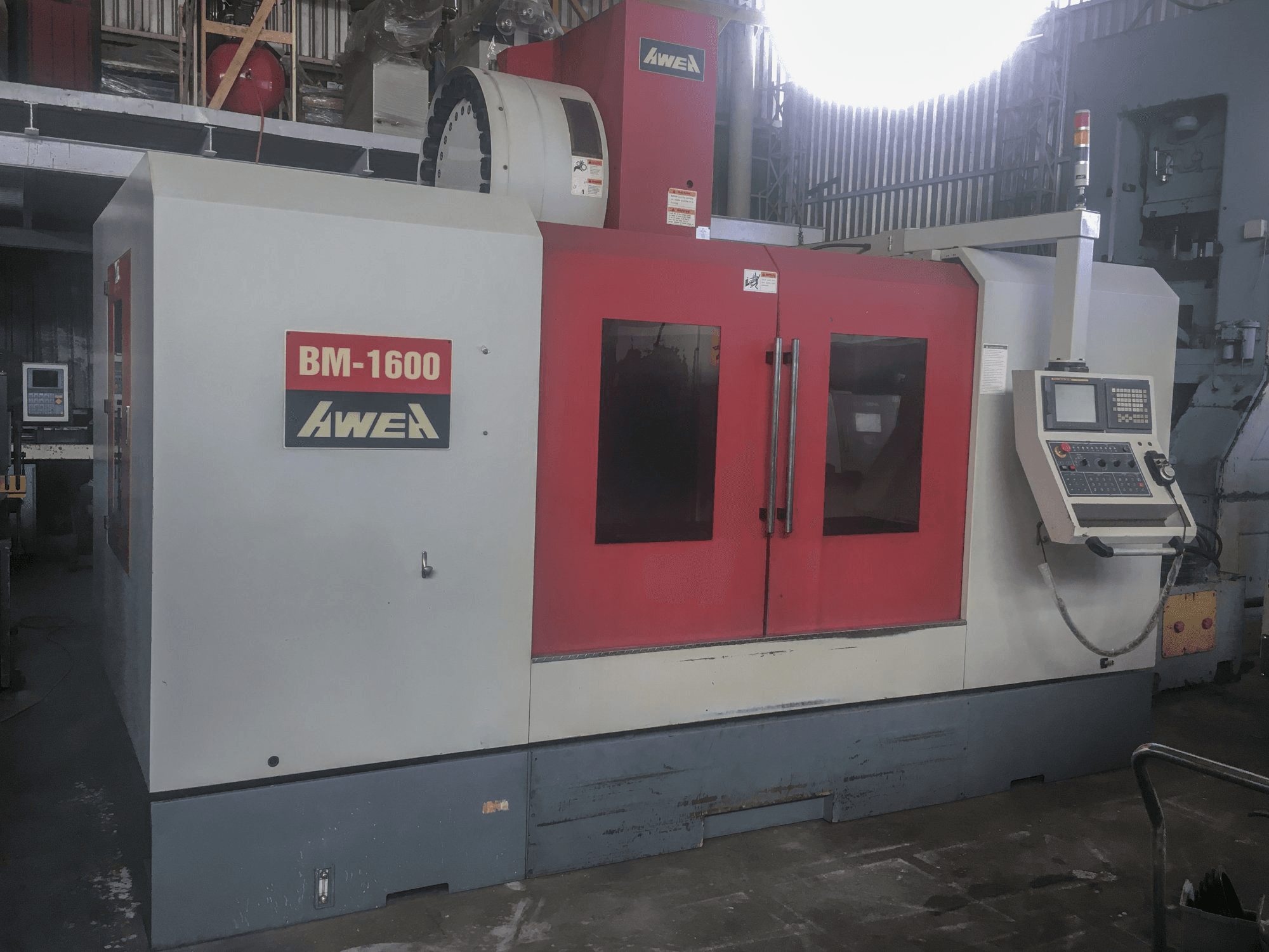 Makine AWEA - Sol görünüm BM-1600
