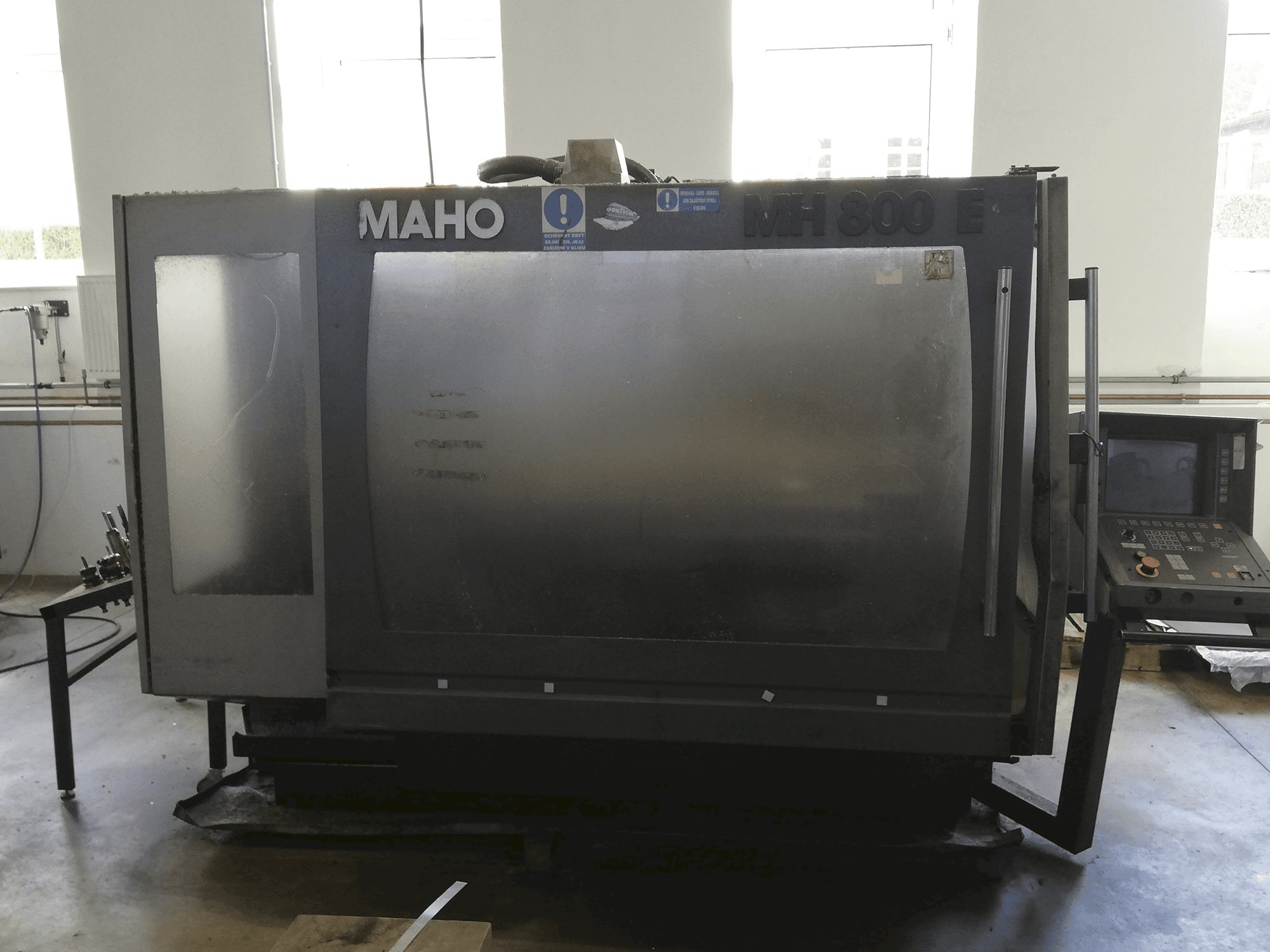 Makine DECKEL MAHO - Önden görünüm MH 800 E