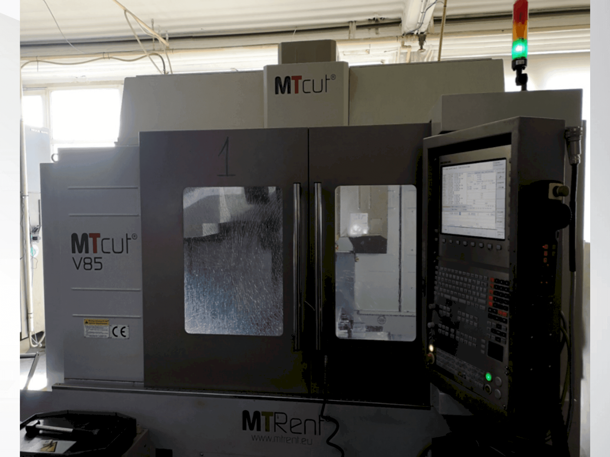 Makine MTcut V85 - Önden görünüm