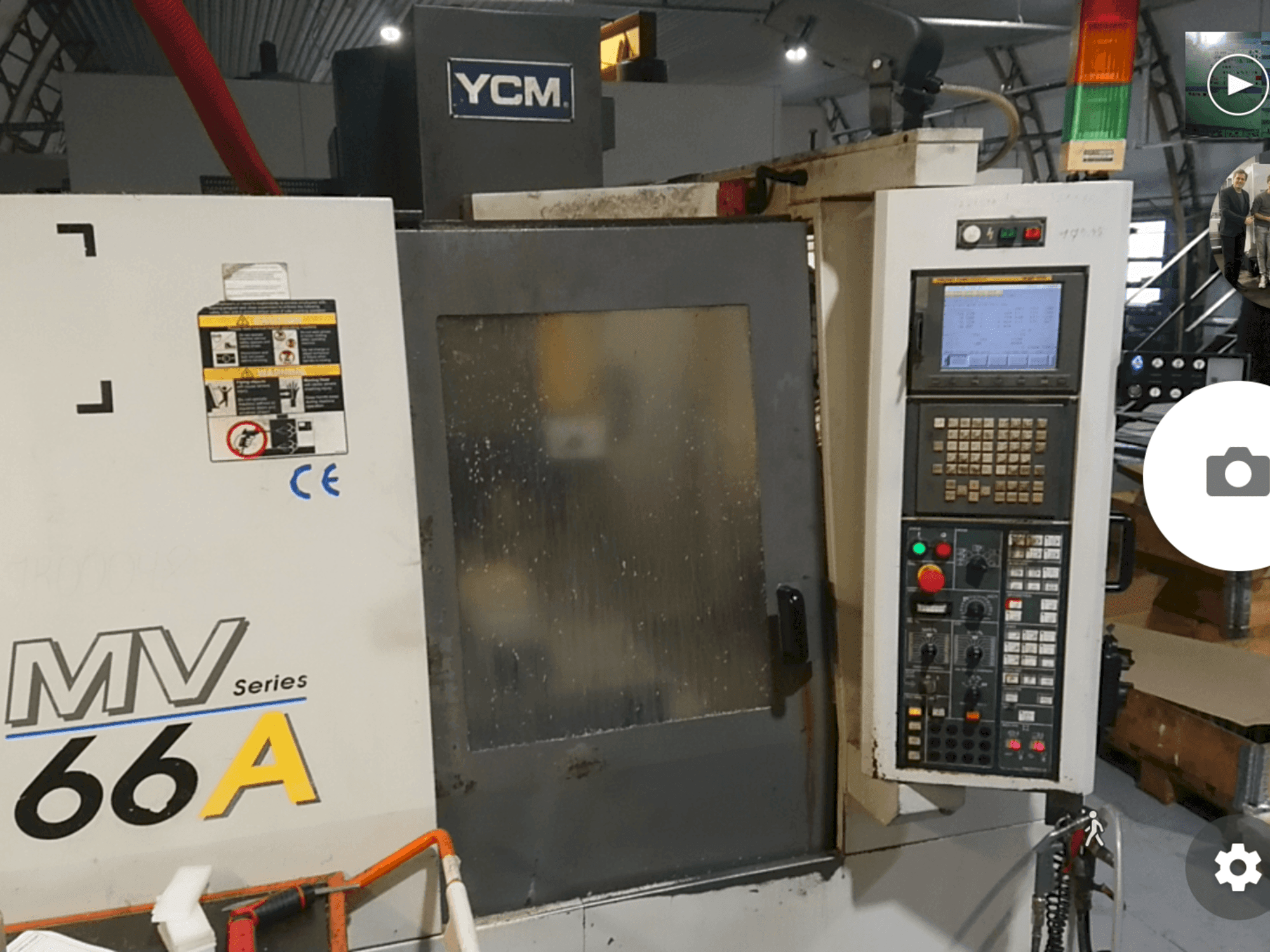 Makine YCM MV66A - Önden görünüm