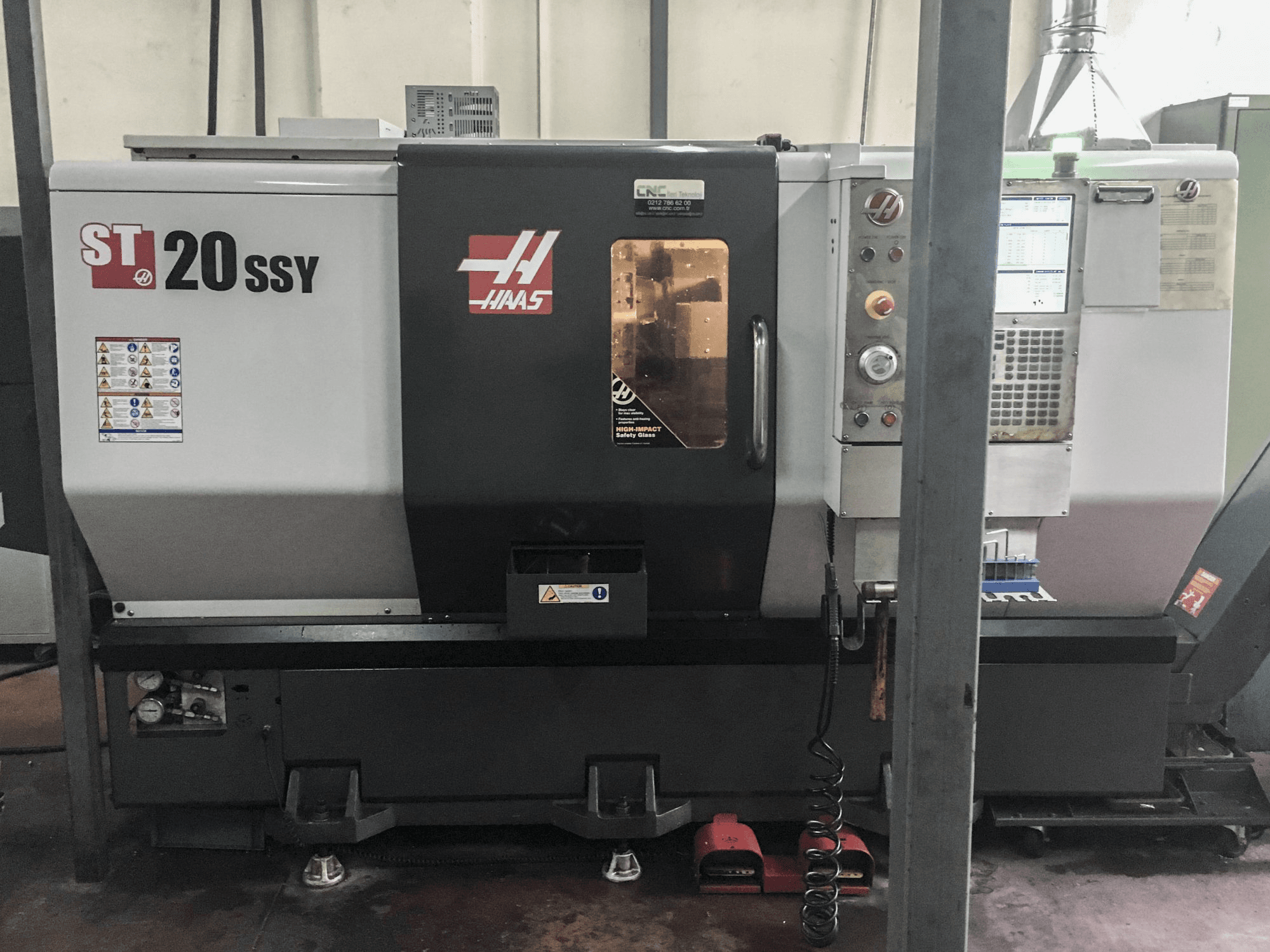 Makine HAAS - Önden görünüm ST-20SSY