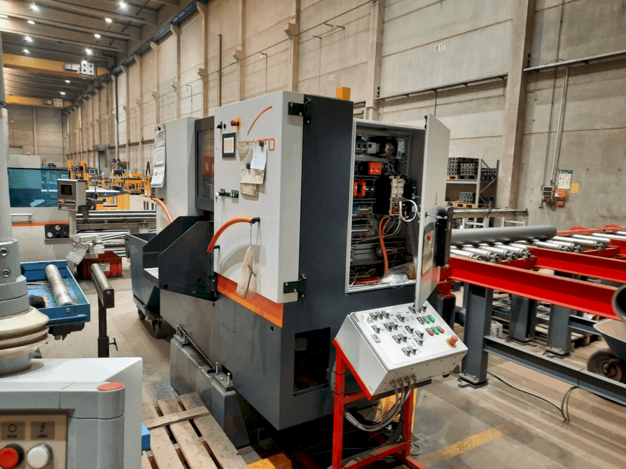 Makine KASTO WIN A3.3 - Önden görünüm