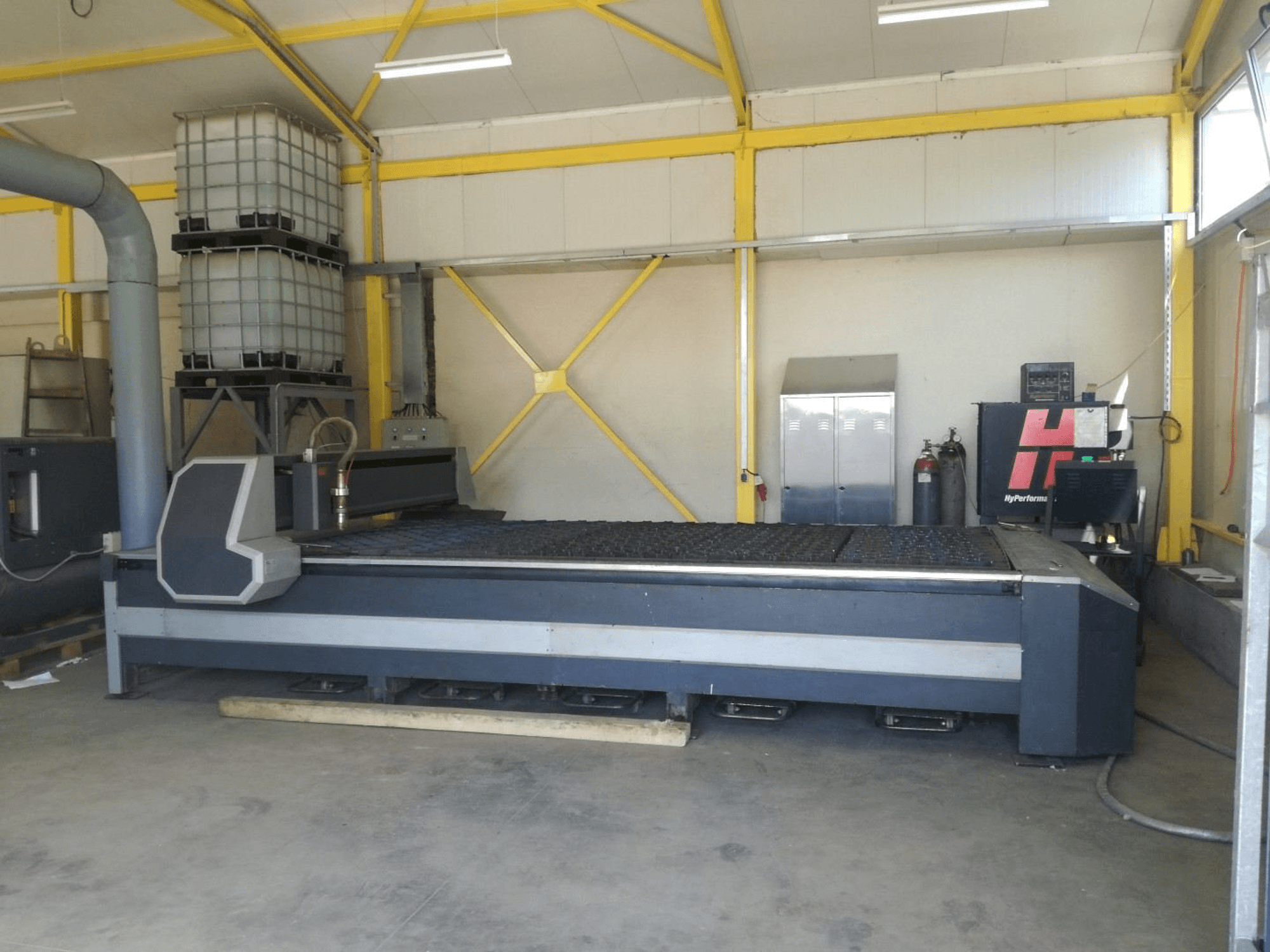 Makine HPM ITALY GV 4 x 2 - Önden görünüm