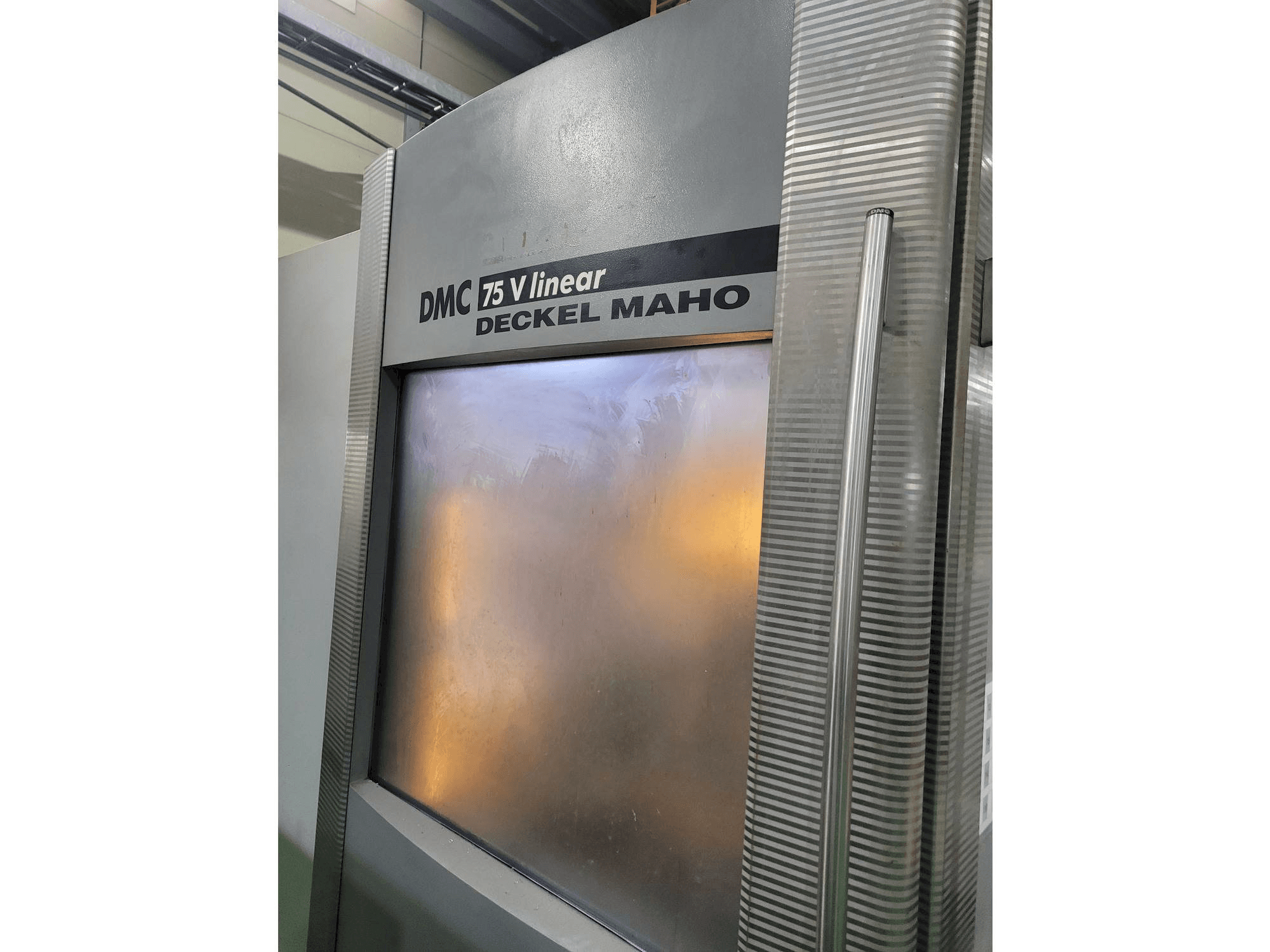Makine DECKEL MAHO DMC 75 Linear - Önden görünüm
