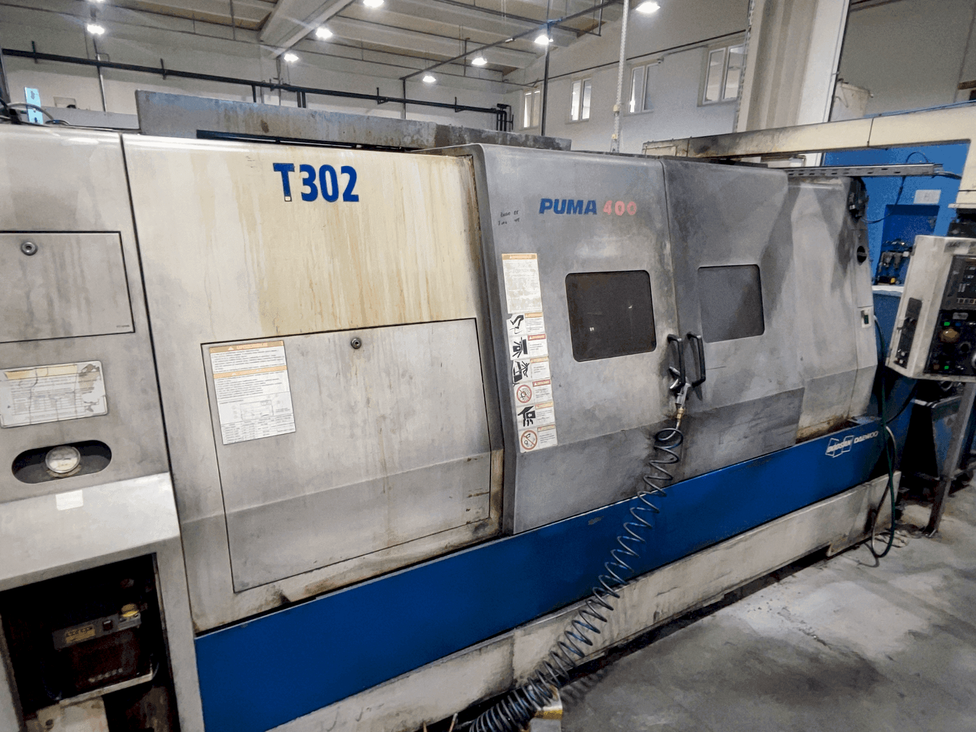 Makine DAEWOO PUMA 400B - Önden görünüm