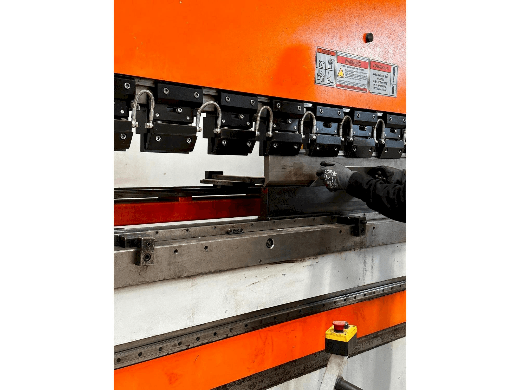 Makine ERMAKSAN SPEED-BEND PRO 51000 X 400 - Sol taraftaki görüntü