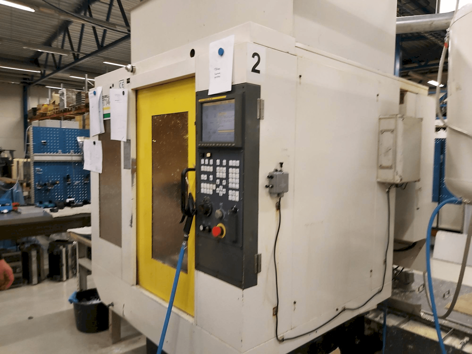 Makine FANUC Robodrill alfa-T14iB - Önden görünüm