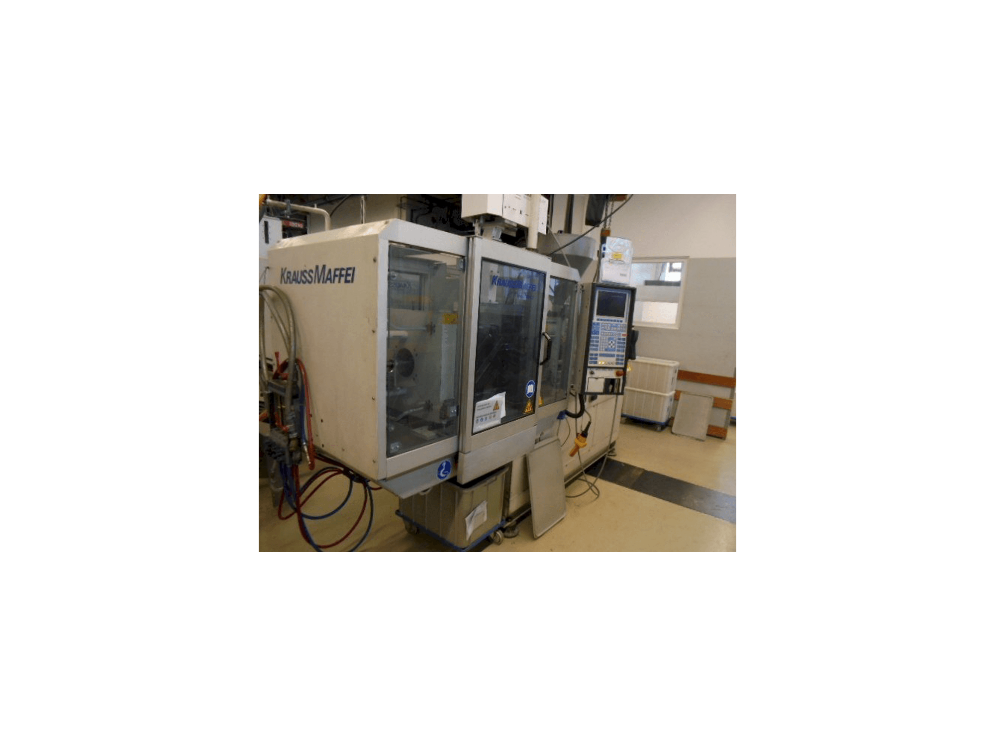 Makine Krauss Maffei KM 50-220-C2 - Önden görünüm