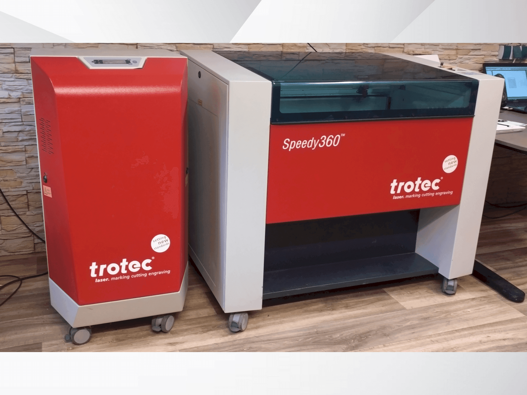 Makine Trotec Speedy 360 - Önden görünüm