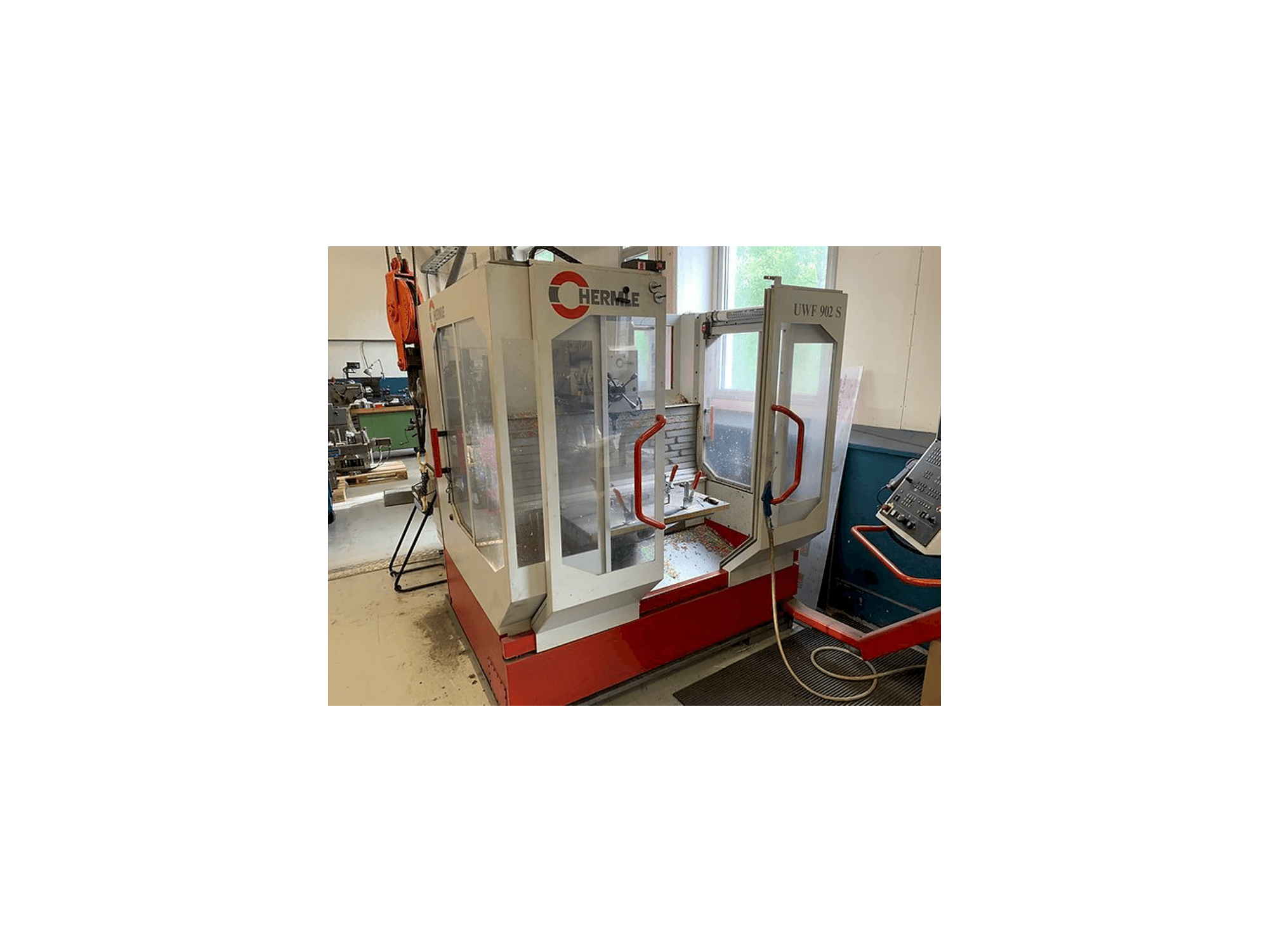 Makine HERMLE UWF 902 S - Önden görünüm