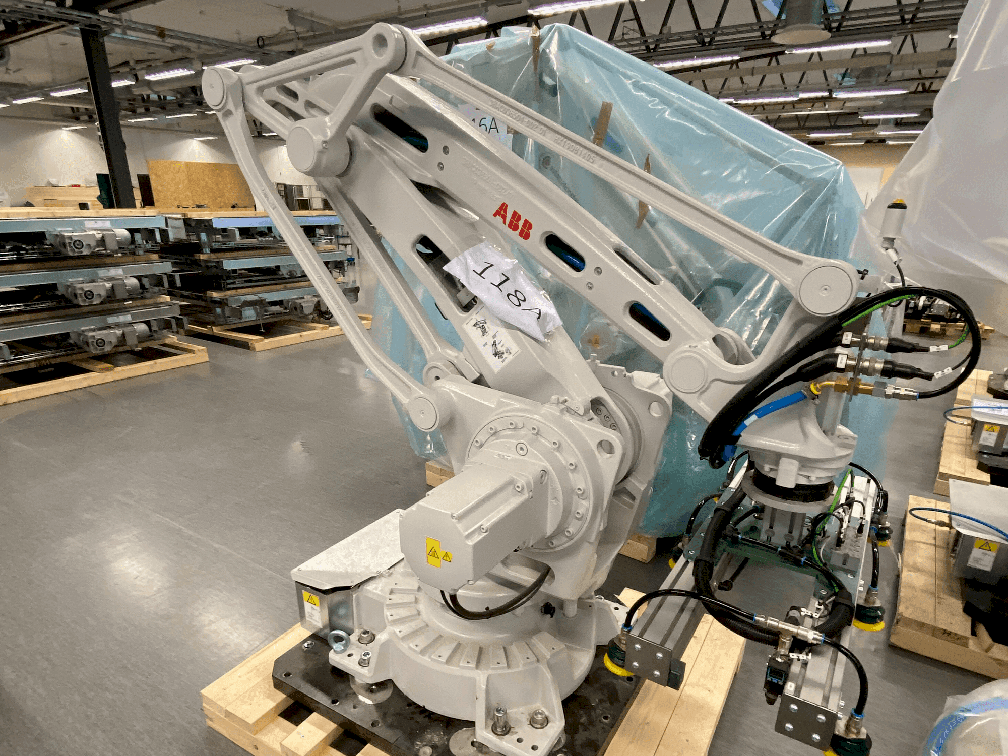 Makine ABB IRB 460-110/2.4 - Önden görünüm