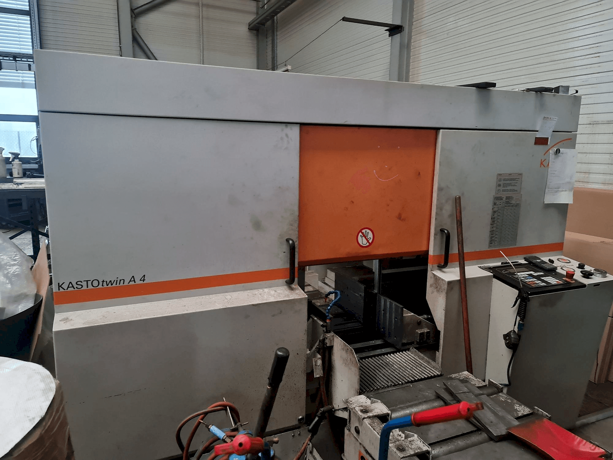 Makine KASTO twin A4 - Önden görünüm