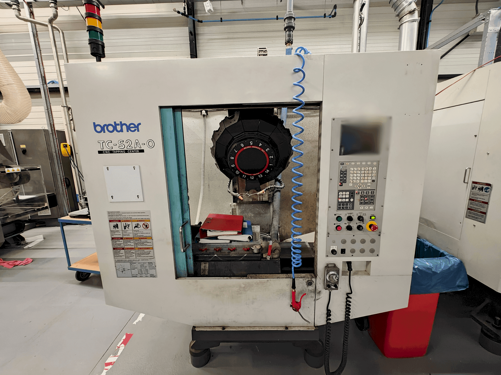 Makine Brother C-S2A-O - Önden görünüm