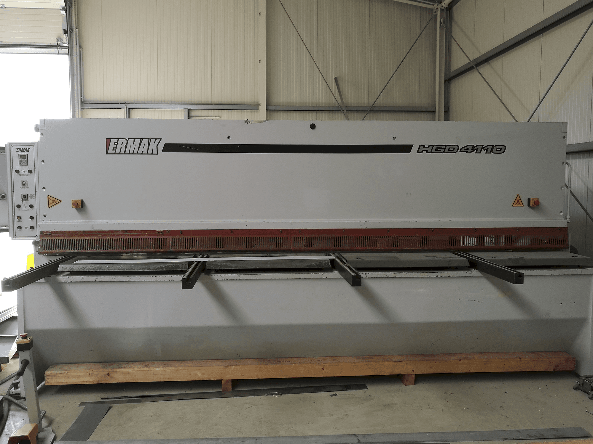 Makine ERMAKSAN HGD 4100x10 - Önden görünüm