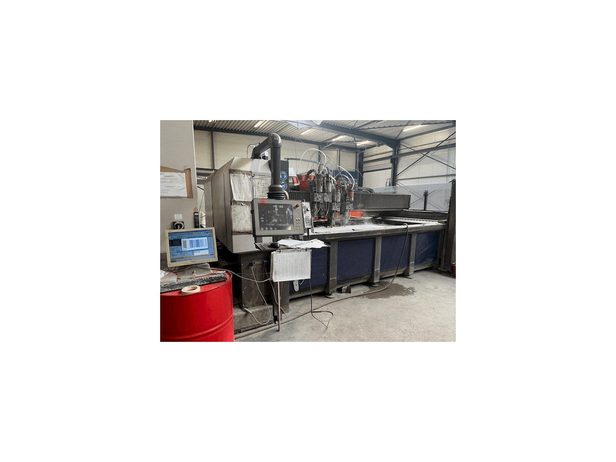 Makine Bystronic ByJet Pro 3015 - Önden görünüm