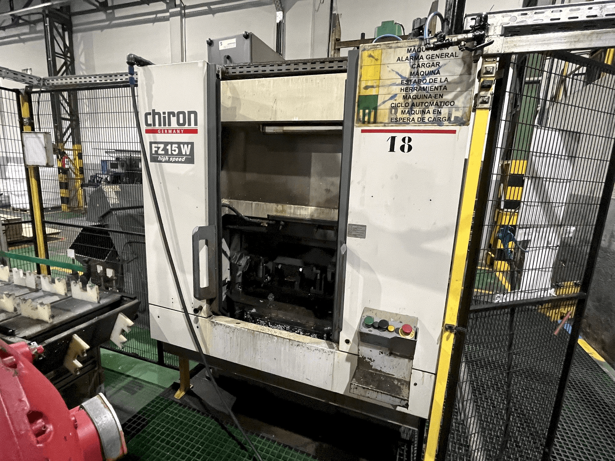 Makine CHIRON FZ15W - Önden görünüm