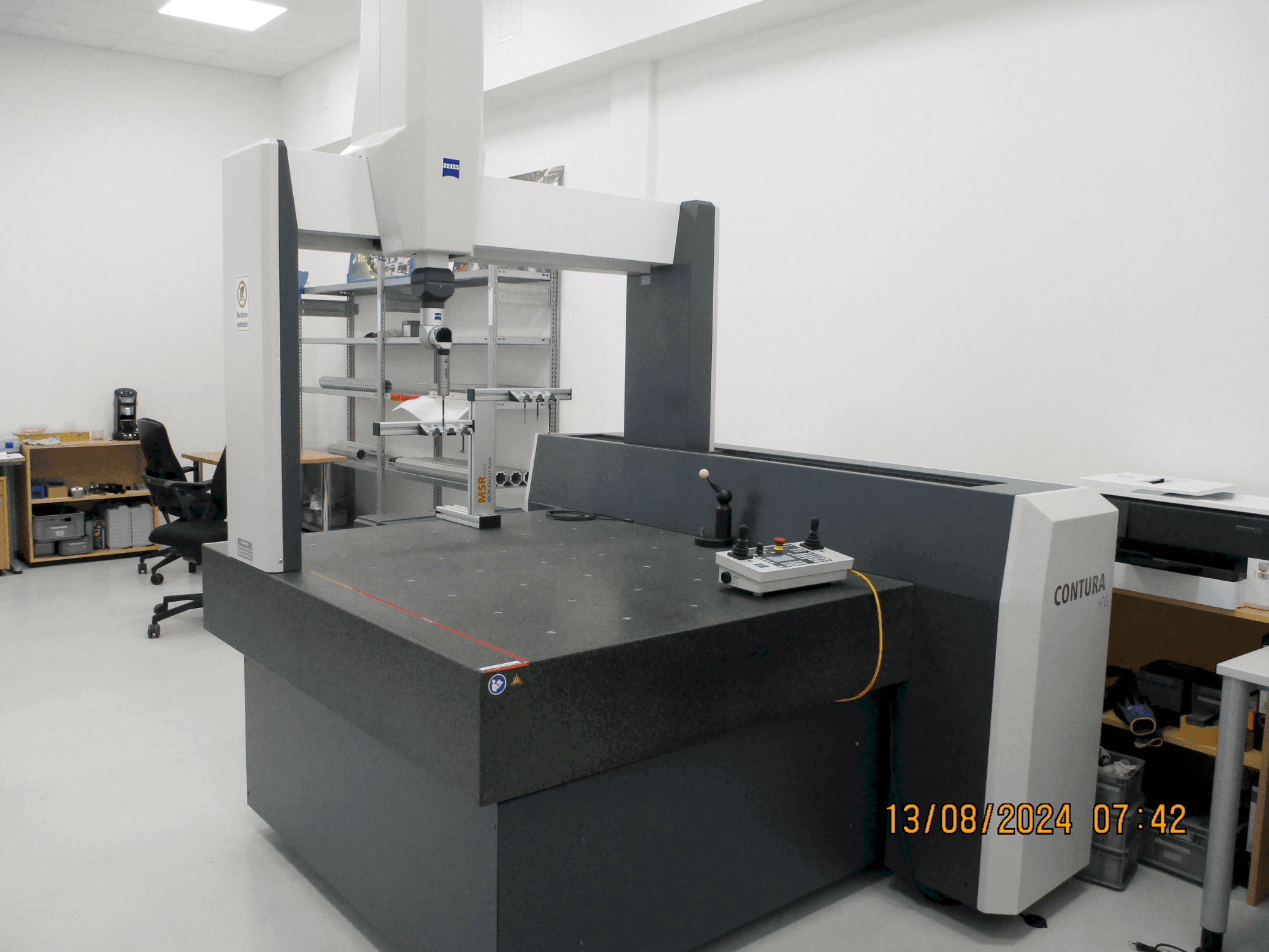 Makine ZEISS Contura 10/12/6 RDS - Önden görünüm