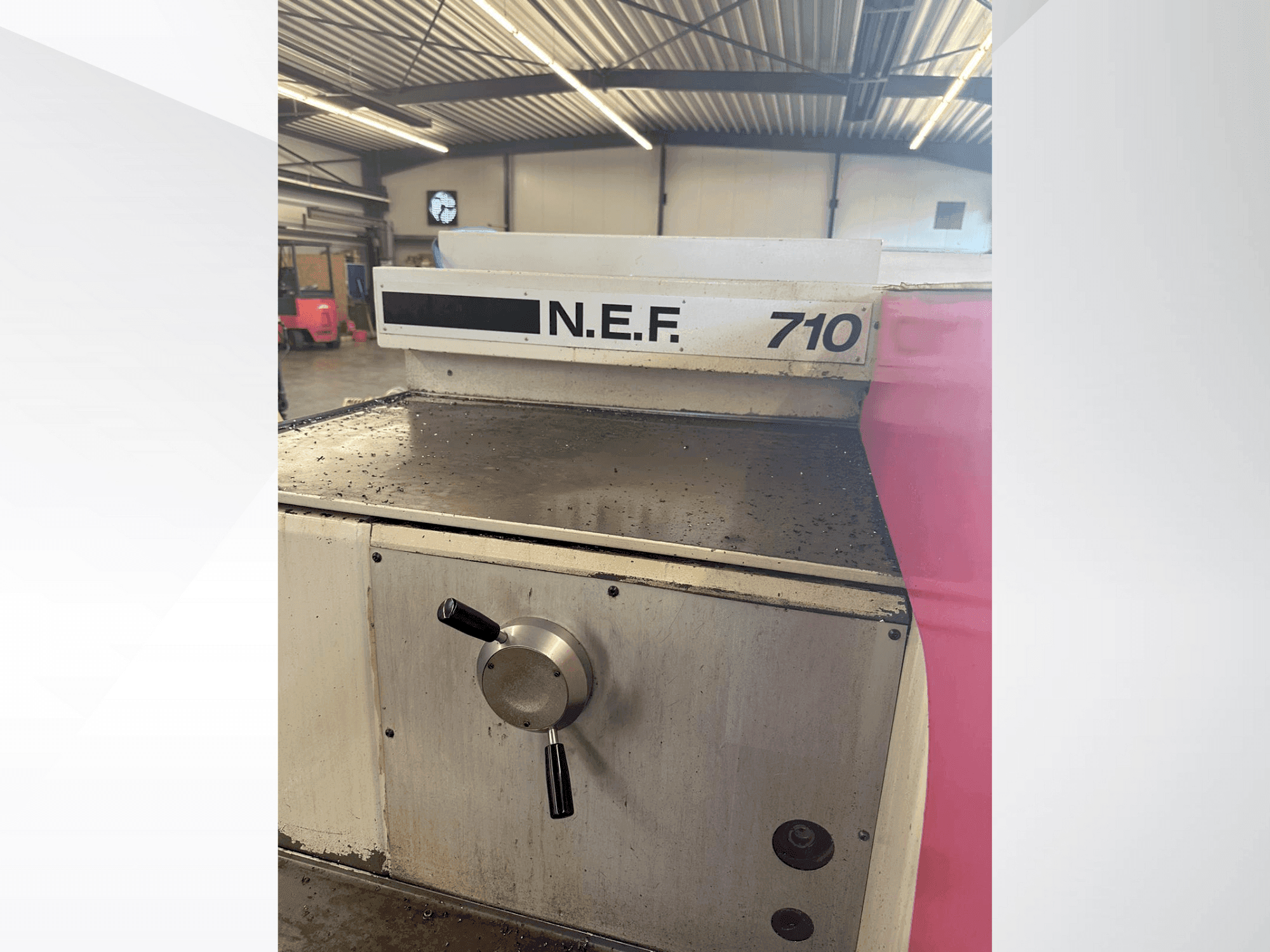 Makine Gildemeister Gildemeister NEF 710 - Önden görünüm