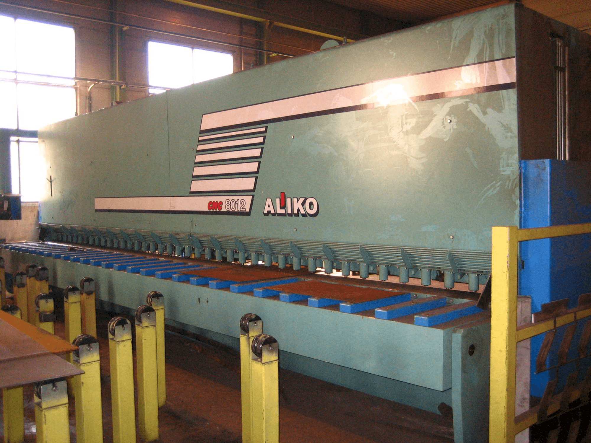 Makine ALIKO 8000/12 - Önden görünüm