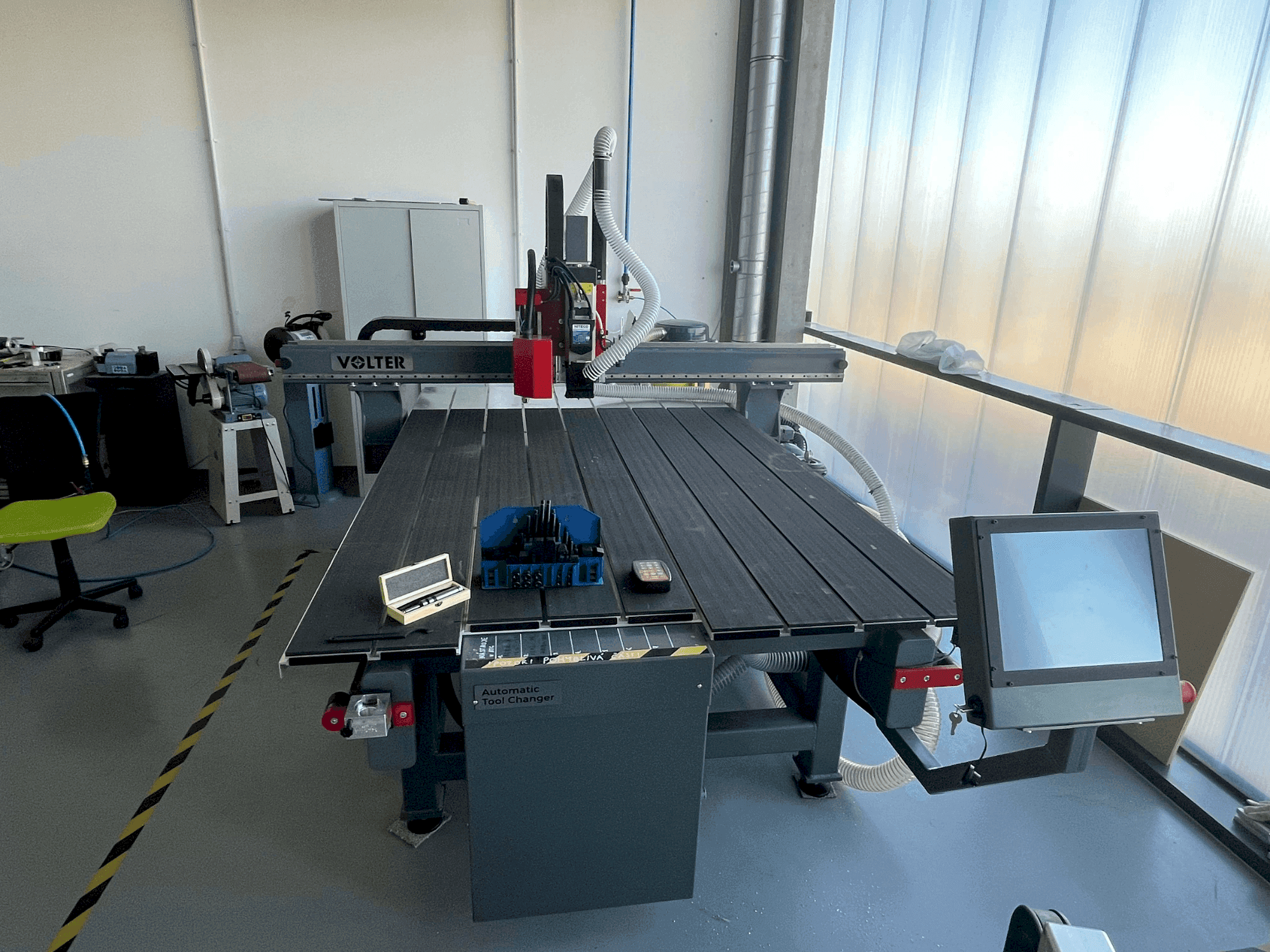 Makine VOLTER L2016 - Önden görünüm