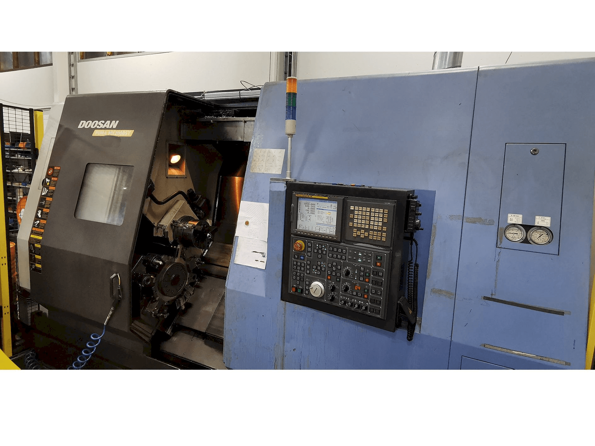 Makine Doosan Puma MX 2000 ST - Önden görünüm