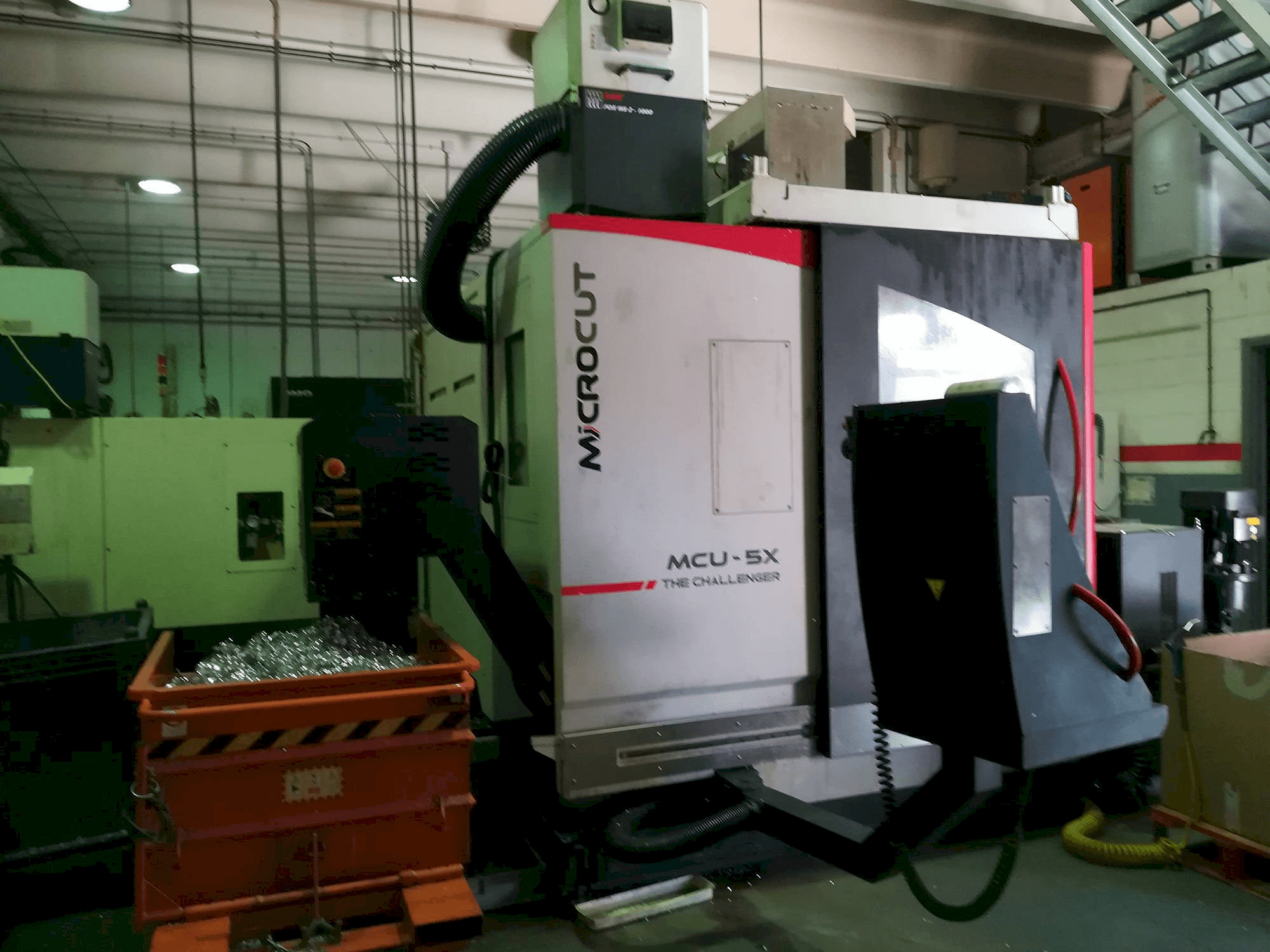 Makine MICROCUT MCU-5X - Önden görünüm