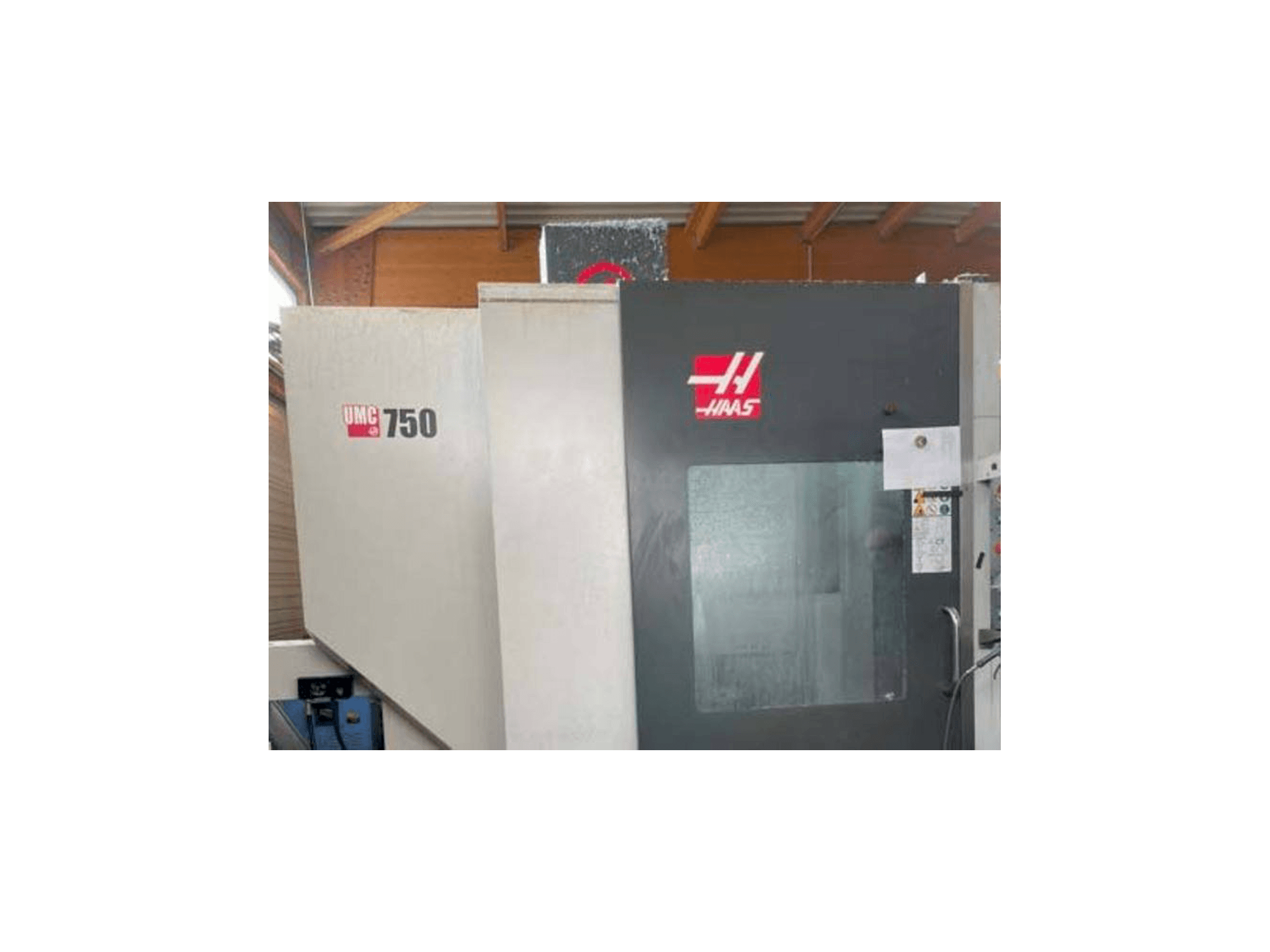 Makine HAAS UMC 750 S - Önden görünüm