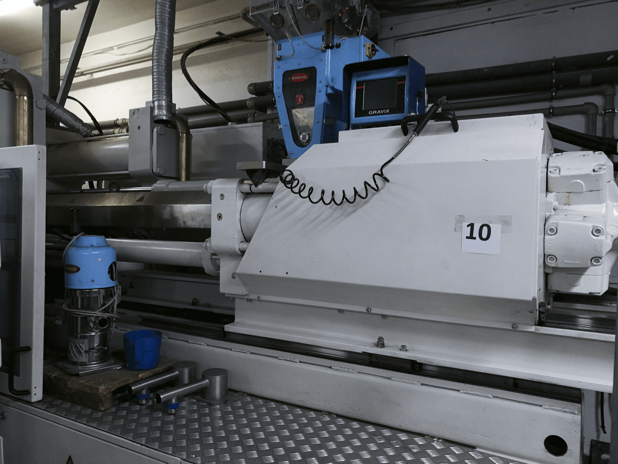 Makine Battenfeld - Sağ taraf görünümü HM 400/3400