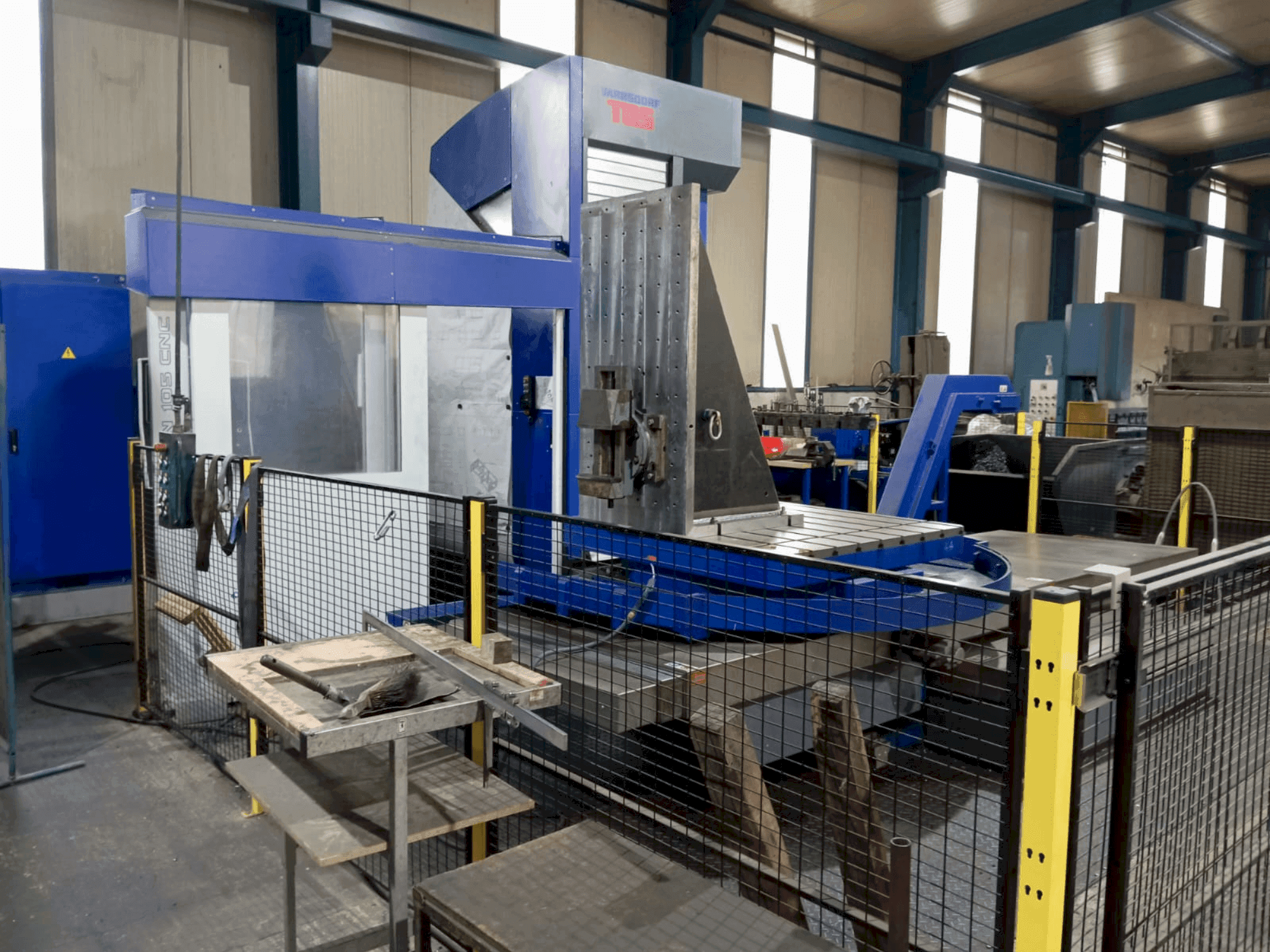 Makine TOS Vansdorf WHQ 105 - Önden görünüm