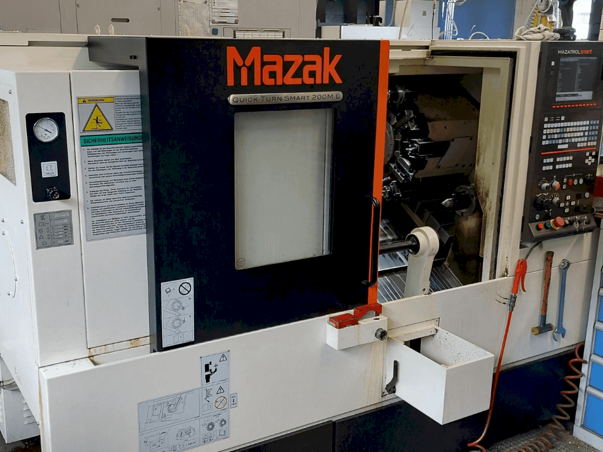 Makine Mazak QUICK TURN SMART 200 ML - Önden görünüm