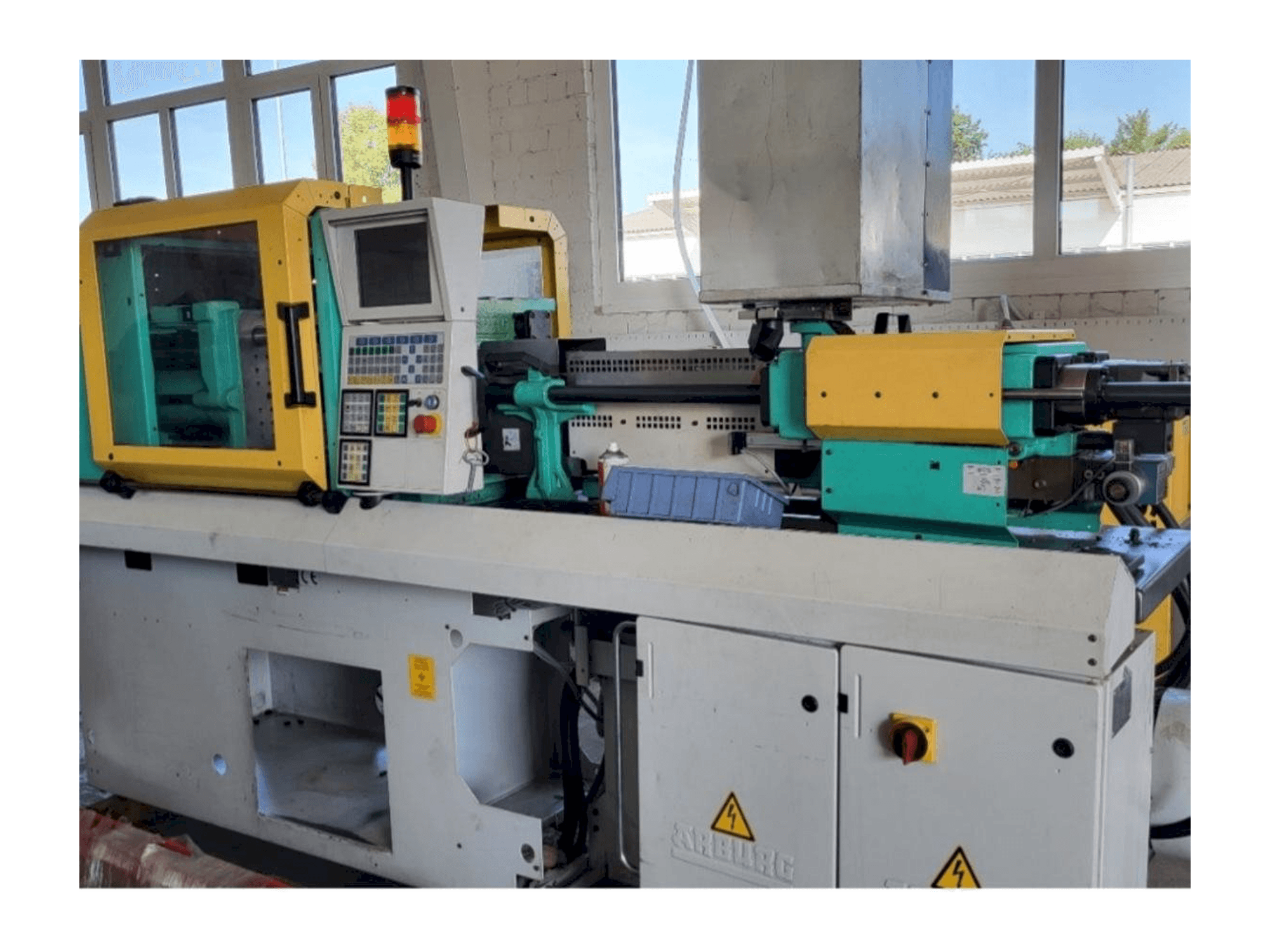 Makine Arburg Allrounder 270S 350-150 - Önden görünüm