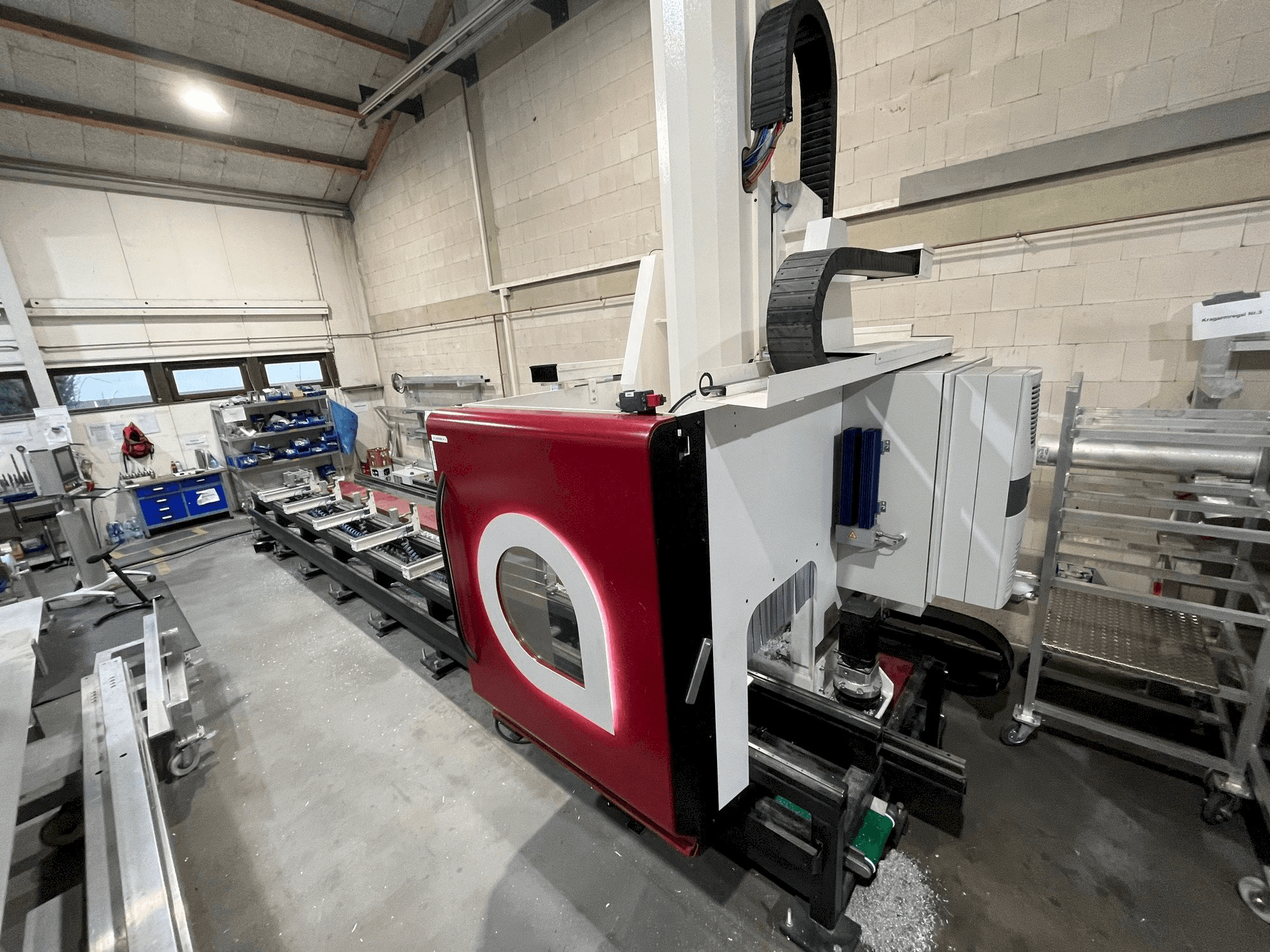 Makine Austen AX 607 - Önden görünüm