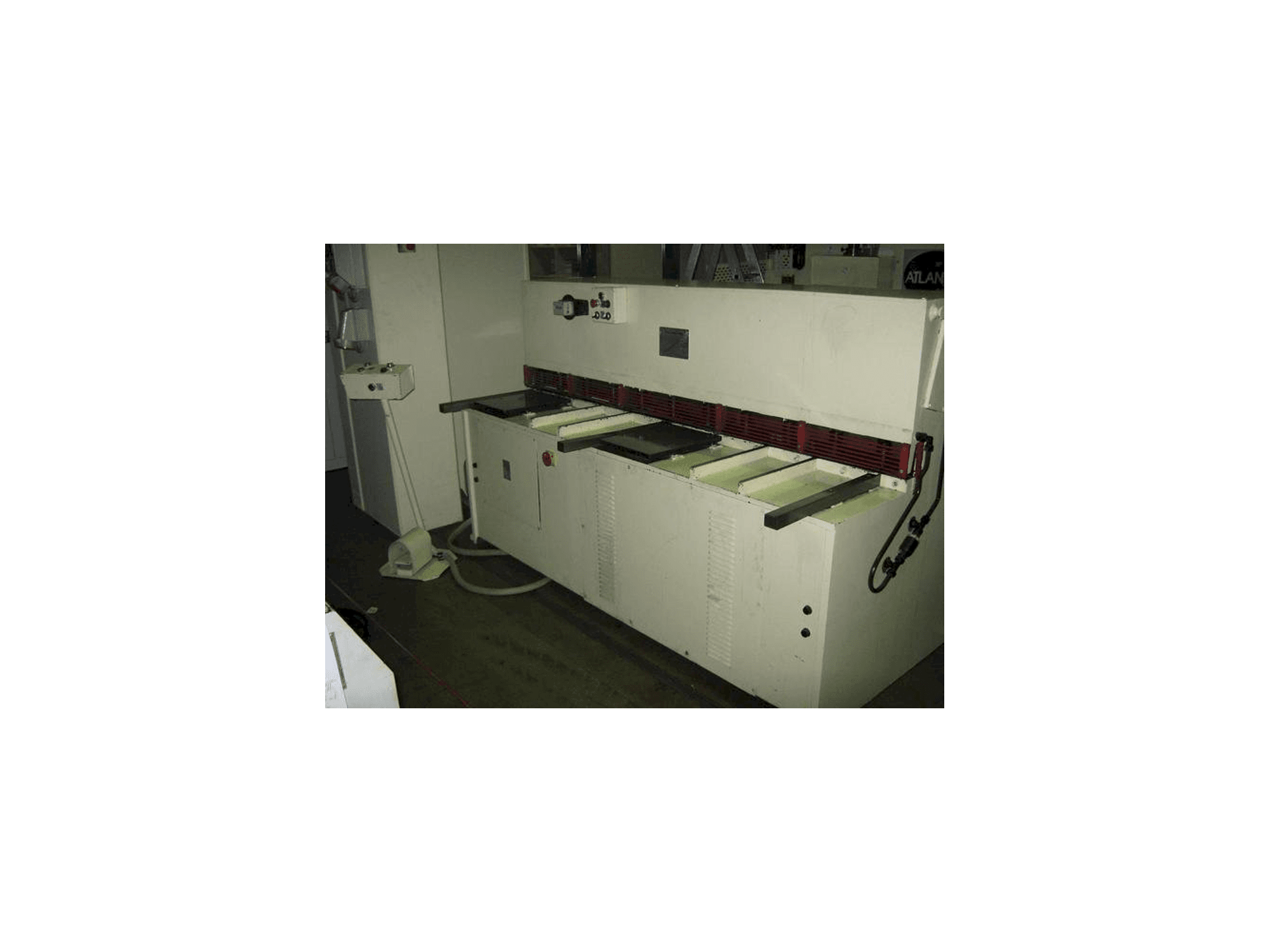 Makine GEFI LVS-2000 - Önden görünüm