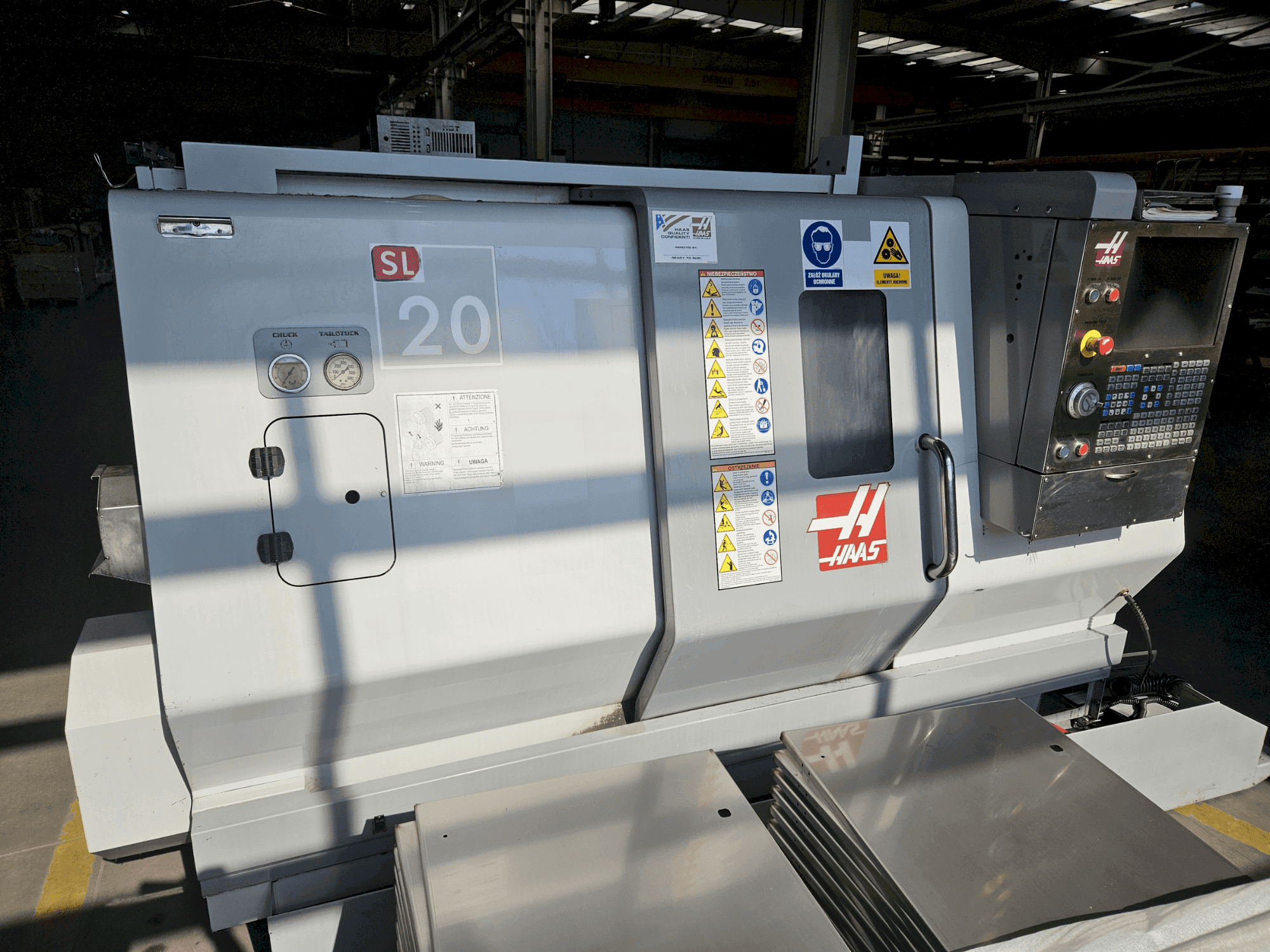 Makine HAAS SL-20 TBHE - Önden görünüm