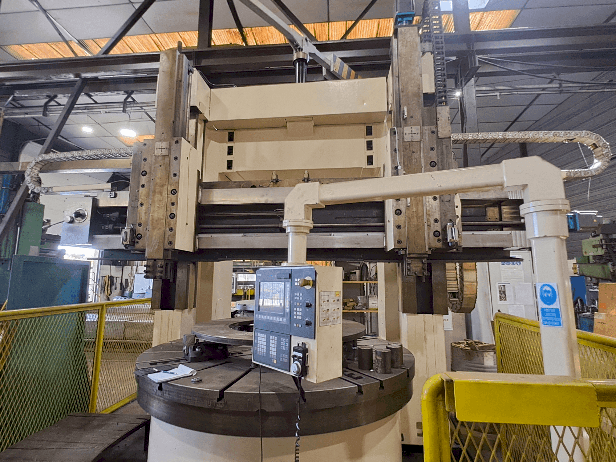 Makine WUXI C 5225x16/10 - Önden görünüm