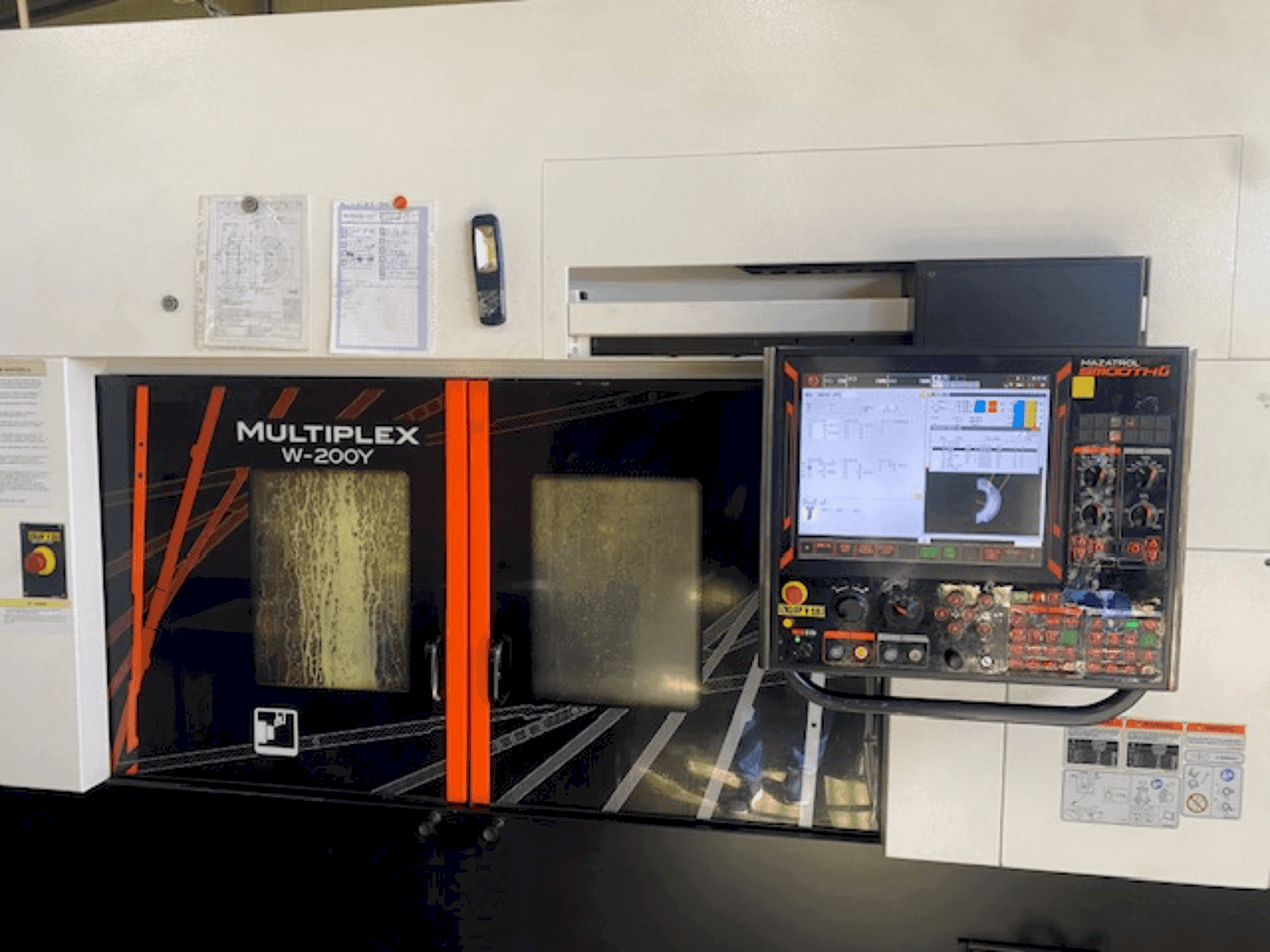 Makine Mazak multiplex 200 y - Önden görünüm