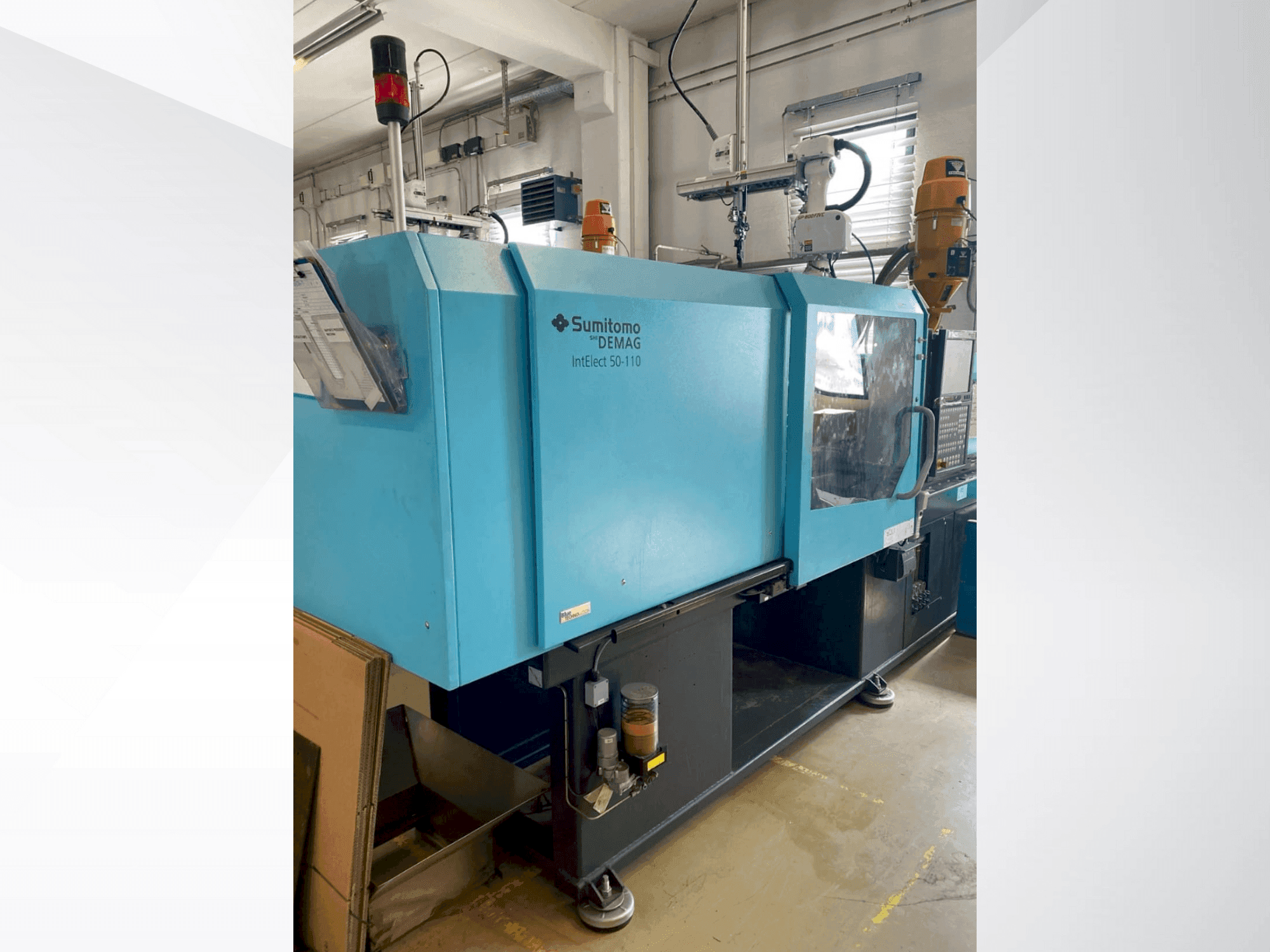 Makine DEMAG IntElect 50/370-110 - Önden görünüm