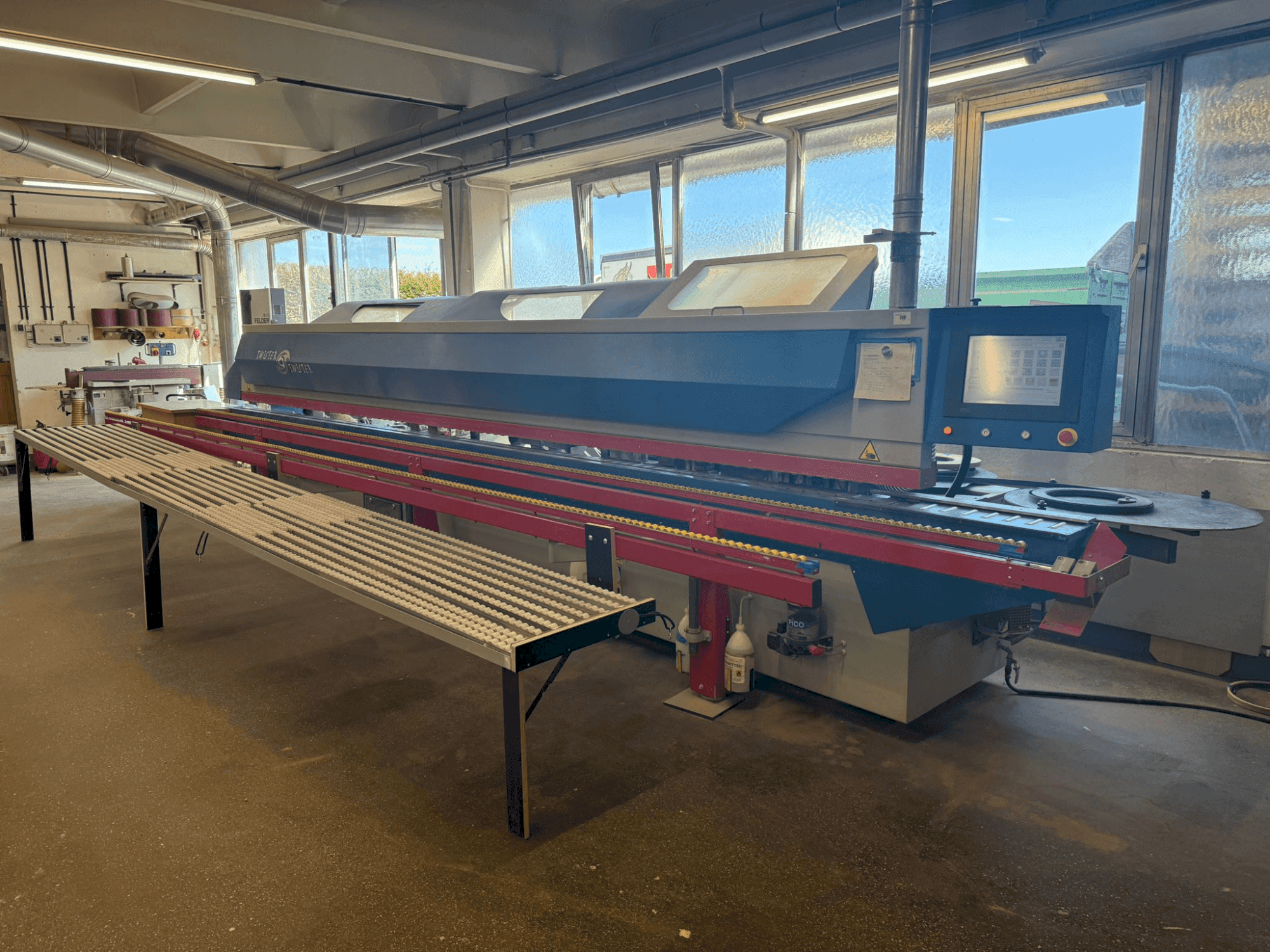 Makine OTT TWISTER - Önden görünüm