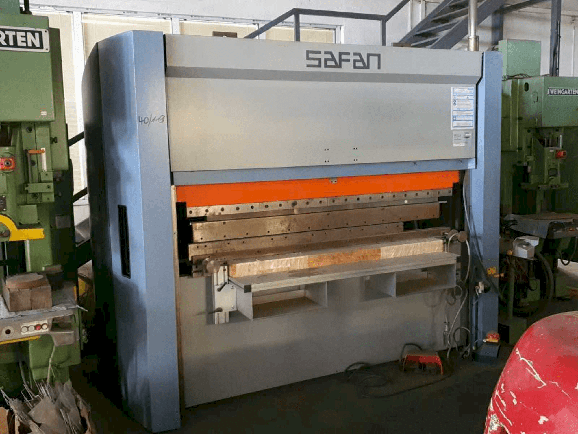 Makine Safan SMK-K 40-2050 TS1 - Önden görünüm