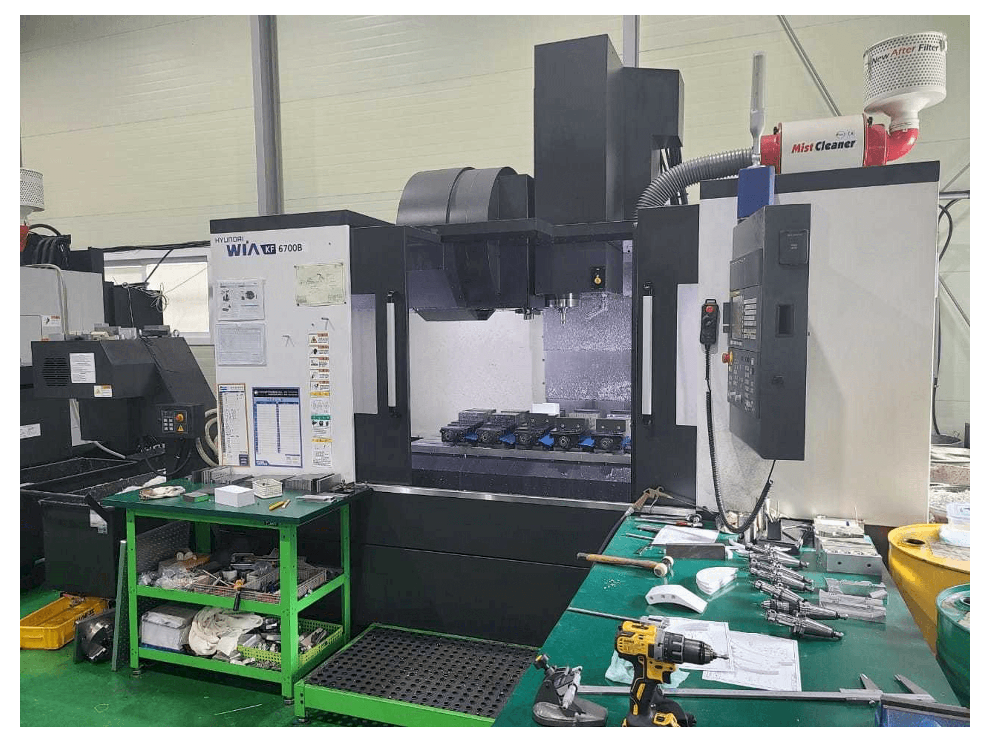 Makine Hyundai Wia KF 6700B - Önden görünüm