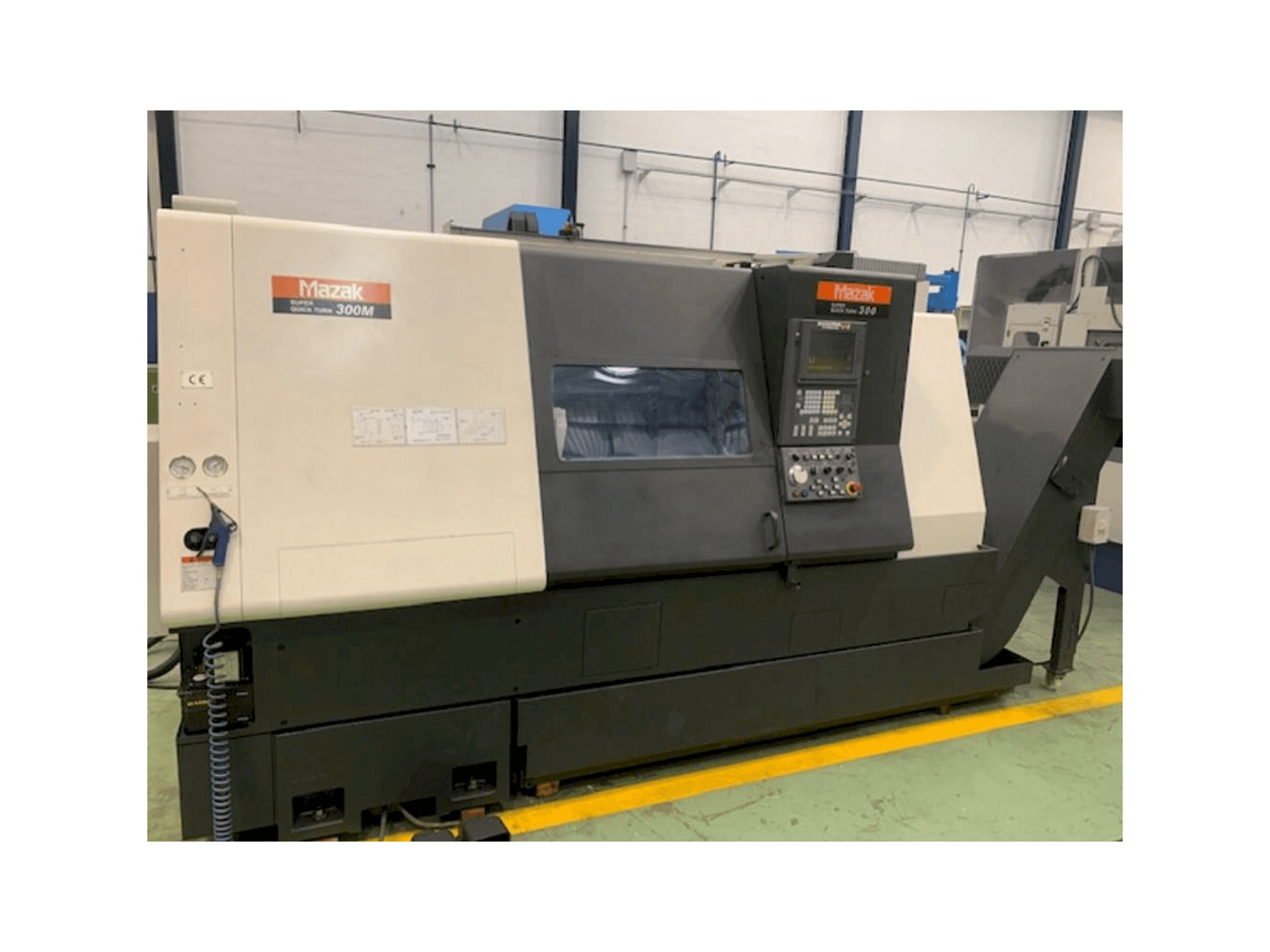 Makine Mazak SQT 300 M - Önden görünüm