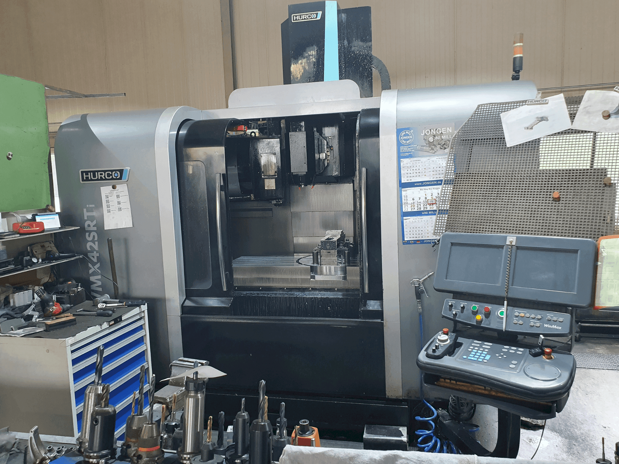 Makine Hurco VMX 42 SRTi - Önden görünüm