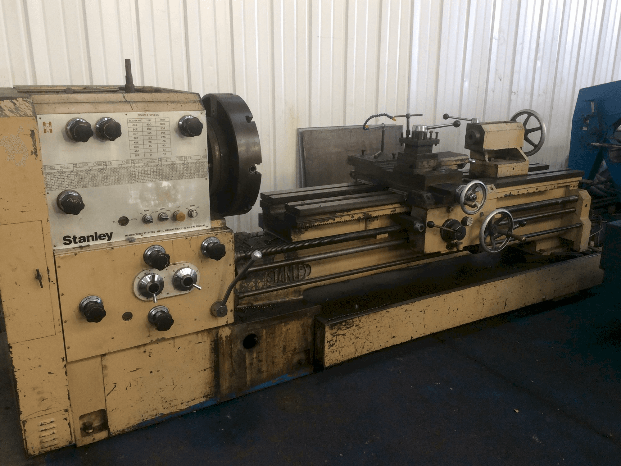 Makine STANLEY HS 7 - Önden görünüm