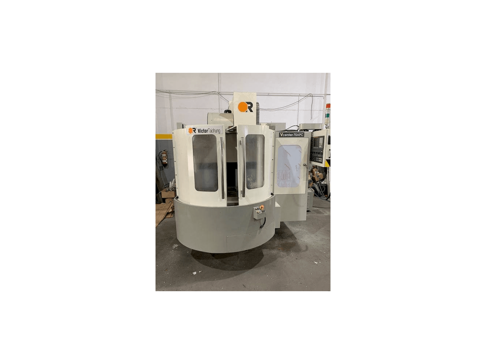 Makine Victor Vcenter-70APC - Önden görünüm